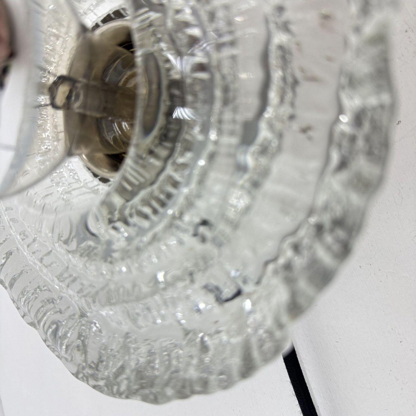 Verlichting Wandlamp met dik gestructureerd ijsglas, opbouwmodel – Peill & Putzler, jaren 1970 photo