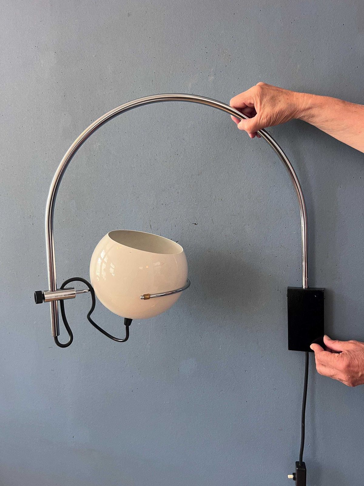 photo furniture Vintage Gepo Arc Wall Lamp In White Metal, Mid Century Modern Space Age Lighting