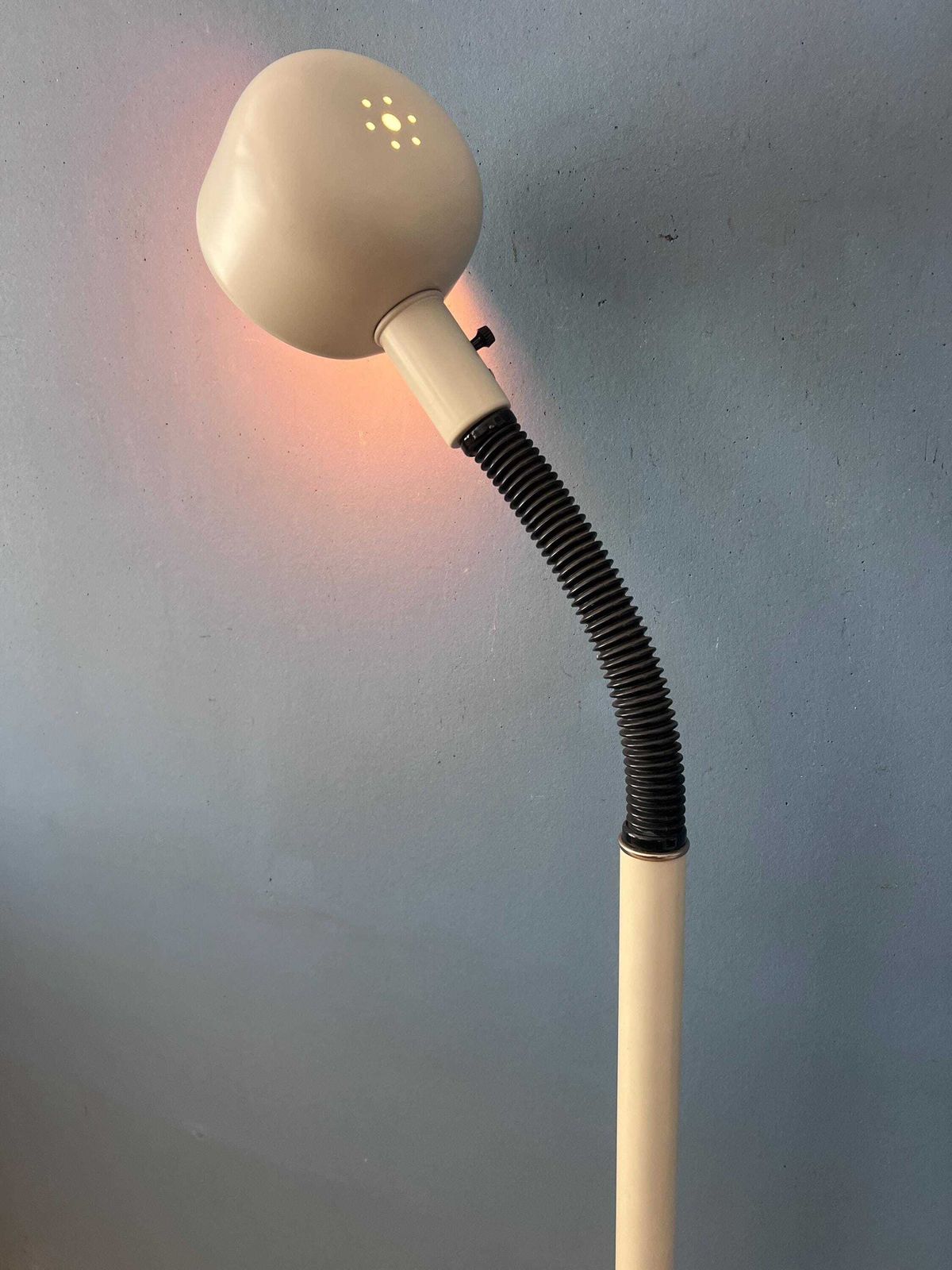 Mid-Century Space Age Gooseneck Cobra vloerlamp photo for sale