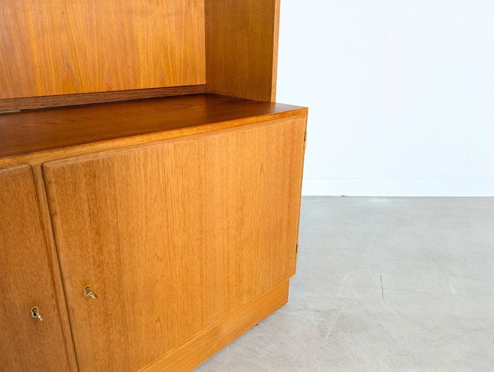 photo vinterior Original Poul Hundevad Midcentury Cabinet Bookcase Teak 1960s