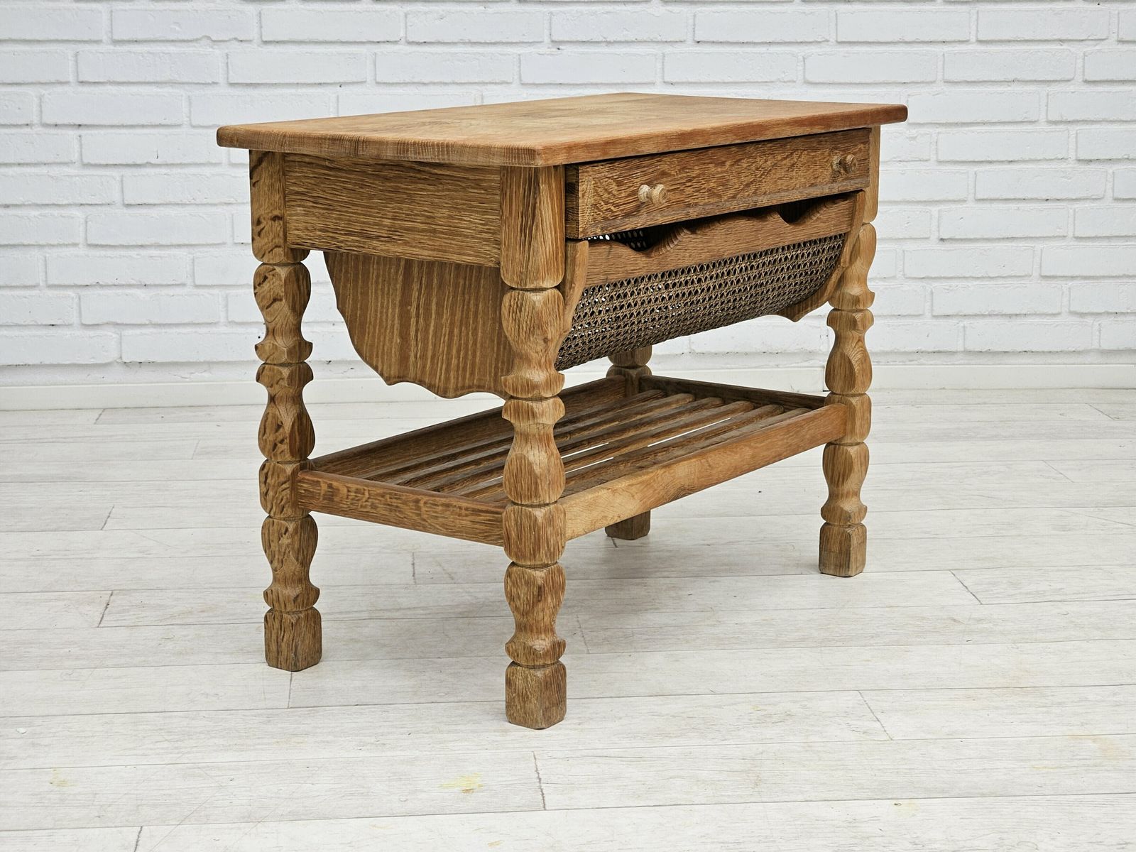 photo vintage 1970s, Scandinavian Sewing Table, Solid Oak Wood, Rattan.