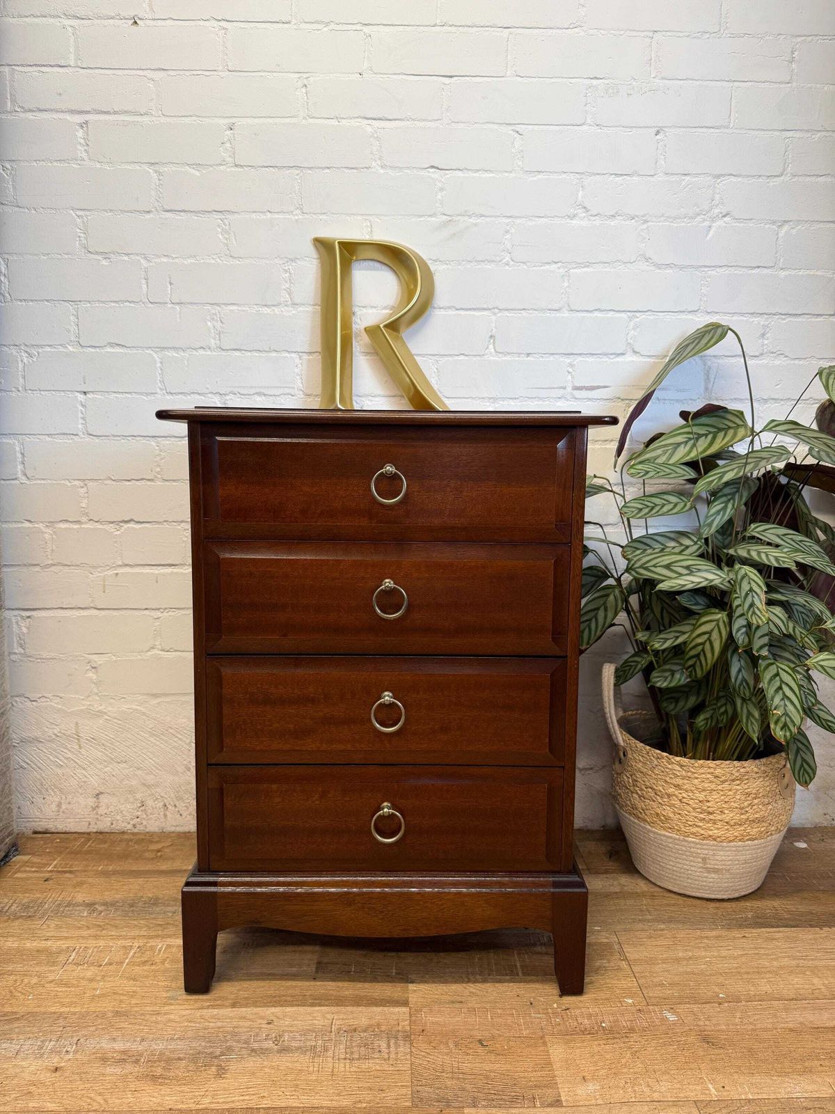 Stag Minstrel 4 Drawer Bedside In Original Cherry Finish photo vinterior