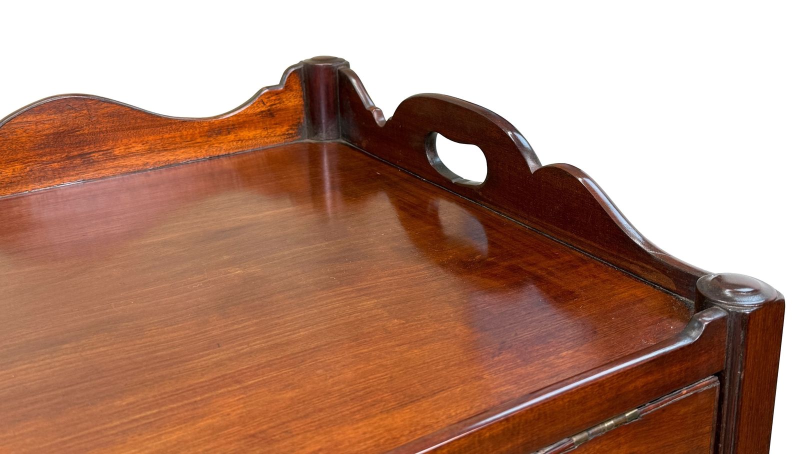 photo furniture Georgian 18th Century Matched Pair Of Mahogany Bedside Night Tables (England, Circa 1760)