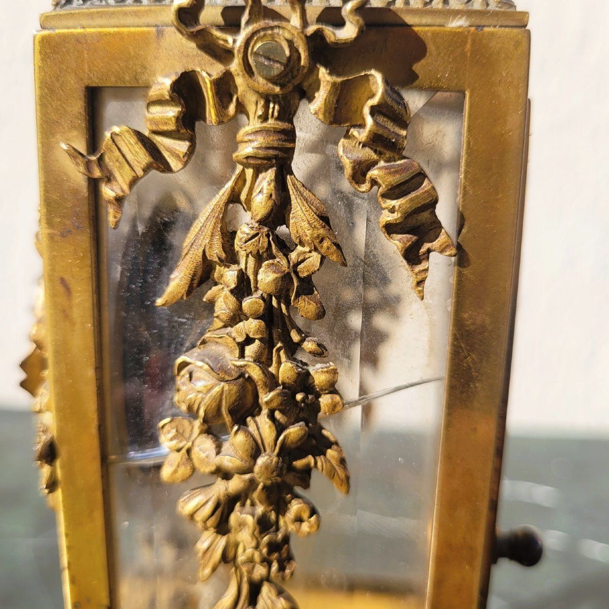 Pendule de style Louis XVI en bronze et marbre blanc, XIXe siècle photo vintage