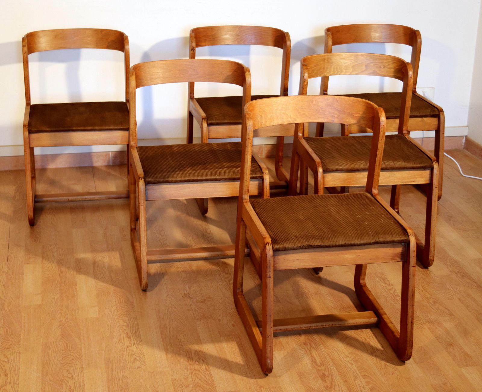 Set Van 6 Eetkamerstoelen Van Willy Rizzo Voor Mario Sabot In Bruine Velours Bekleding, Italië, Jaren 1970 photo buy