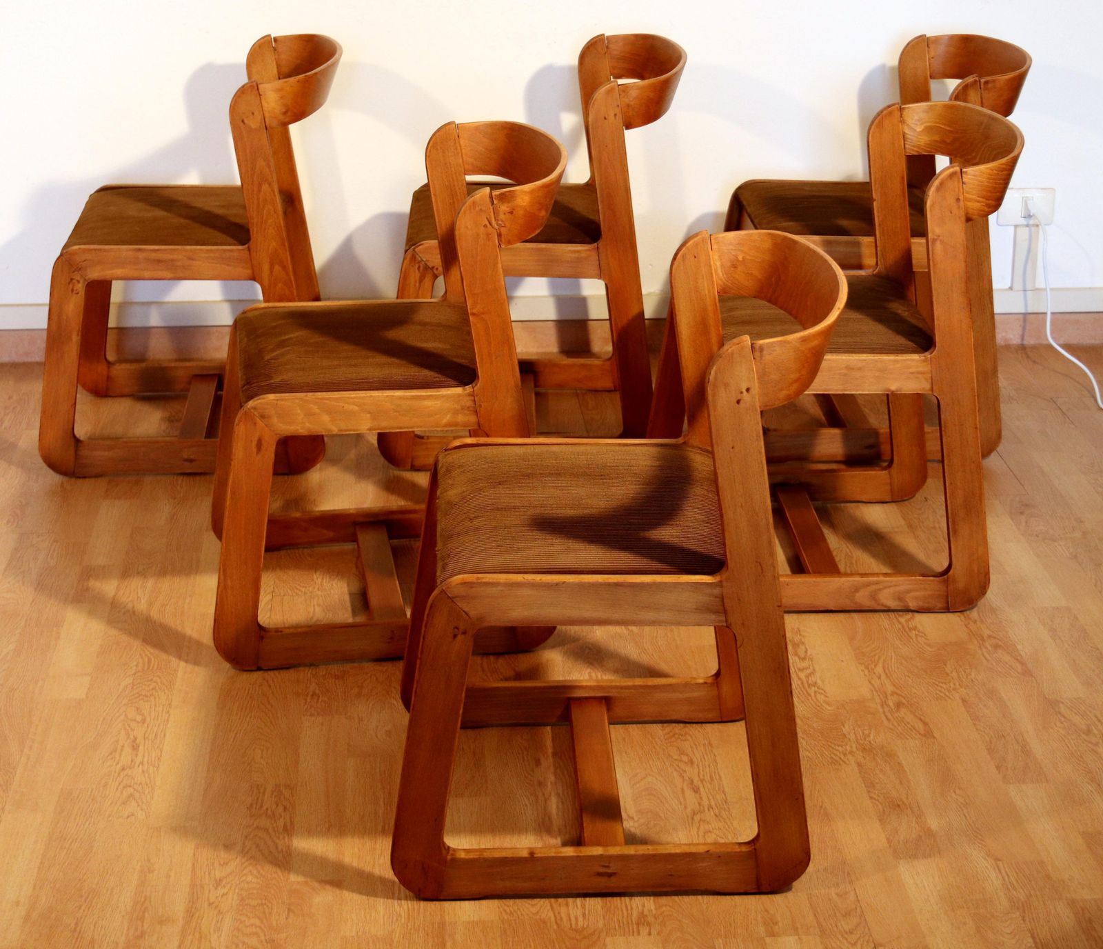 photo vinterior Set Van 6 Eetkamerstoelen Van Willy Rizzo Voor Mario Sabot In Bruine Velours Bekleding, Italië, Jaren 1970