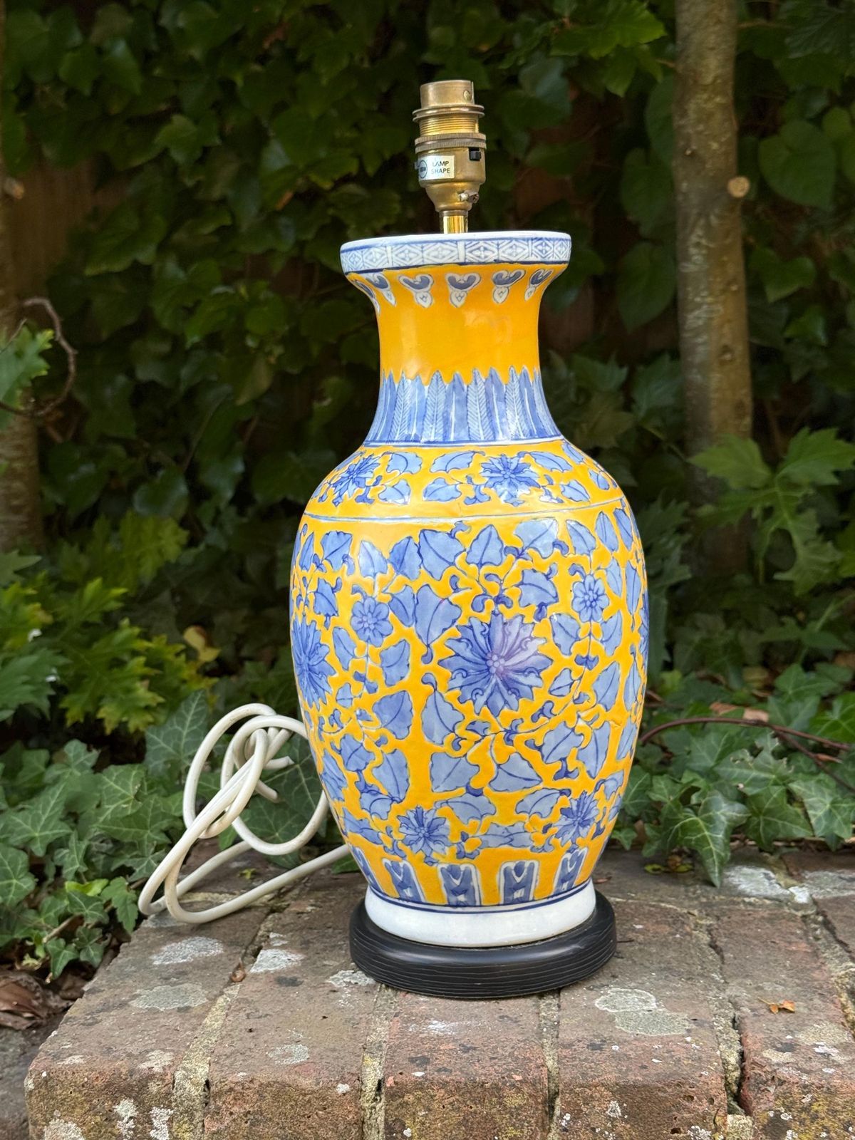 photo vinterior Large Vintage Chinoiserie Ceramic Table Lamp Blue And Yellow Floral Vase   Working And Tested, 48cm Tall