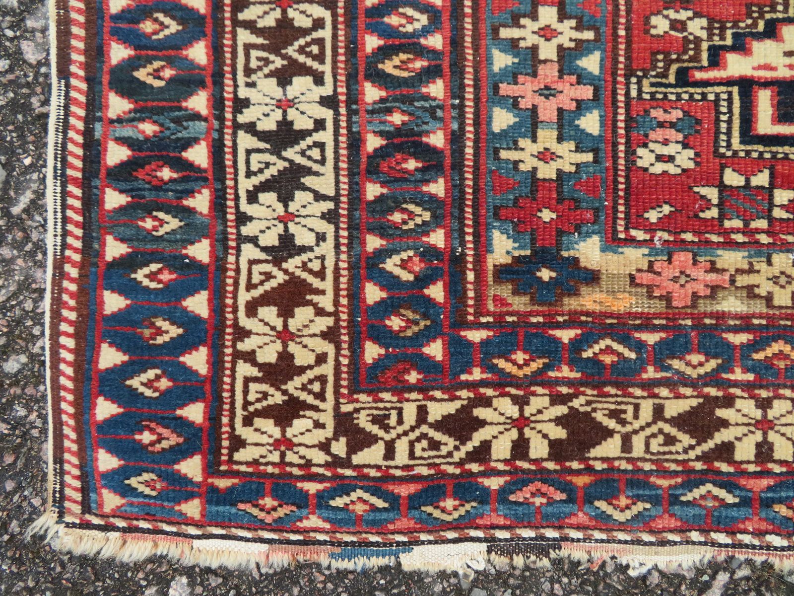Distressed Antique Caucasian Daghestan Rug. 132cm X 102cm photo 249.0