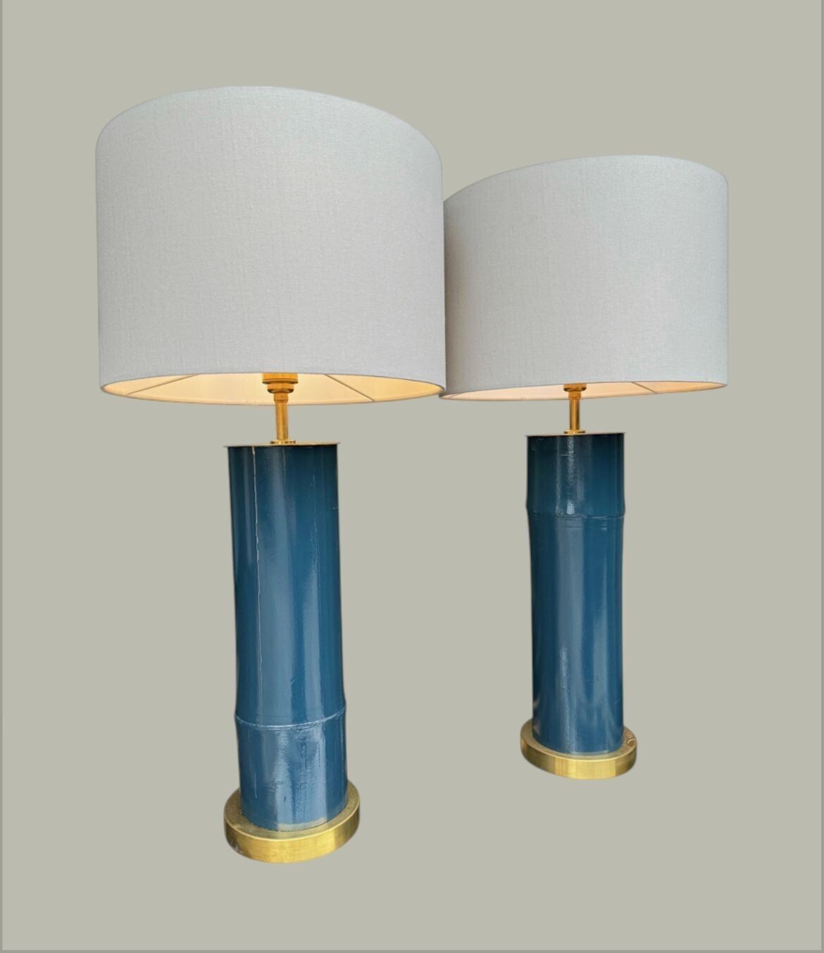 A Pair Of Petrol Blue Lacquered Bamboo And Brass Lamps photo vinterior