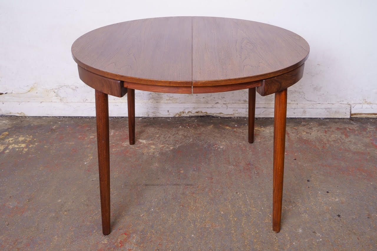 3000.0 Danish Mid Century Roundette Dining Table & 4 Chairs By Hans Olsen For Frem Rojle photo