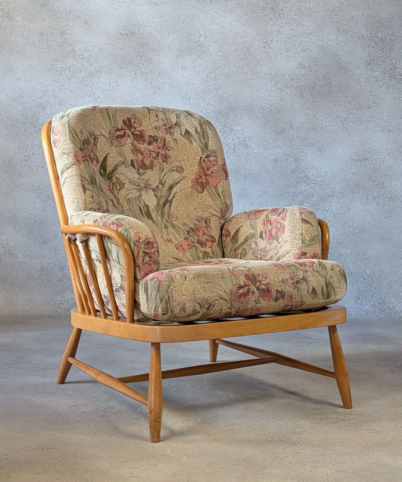 photo buy Vintage Ercol Blonde Windsor Jubilee 766 Armchair