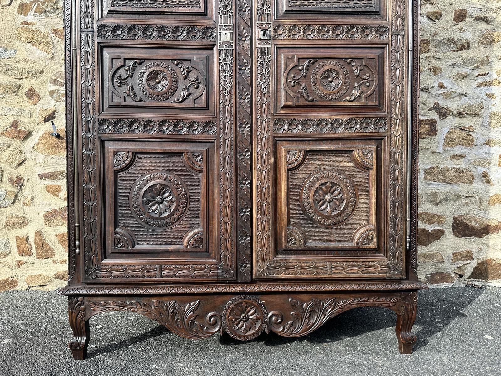 photo furniture Antique French Breton Bedroom Suite