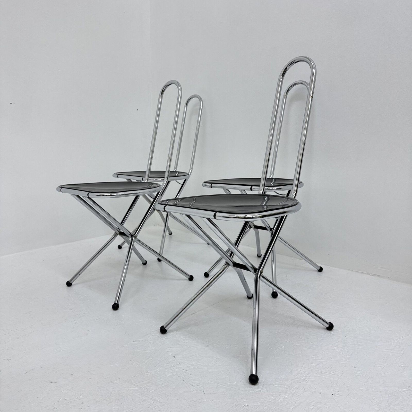 Lot de 4 chaises pliantes post-modernes par Niels Gammelgaard pour Ikea, années 1980 photo 536.0