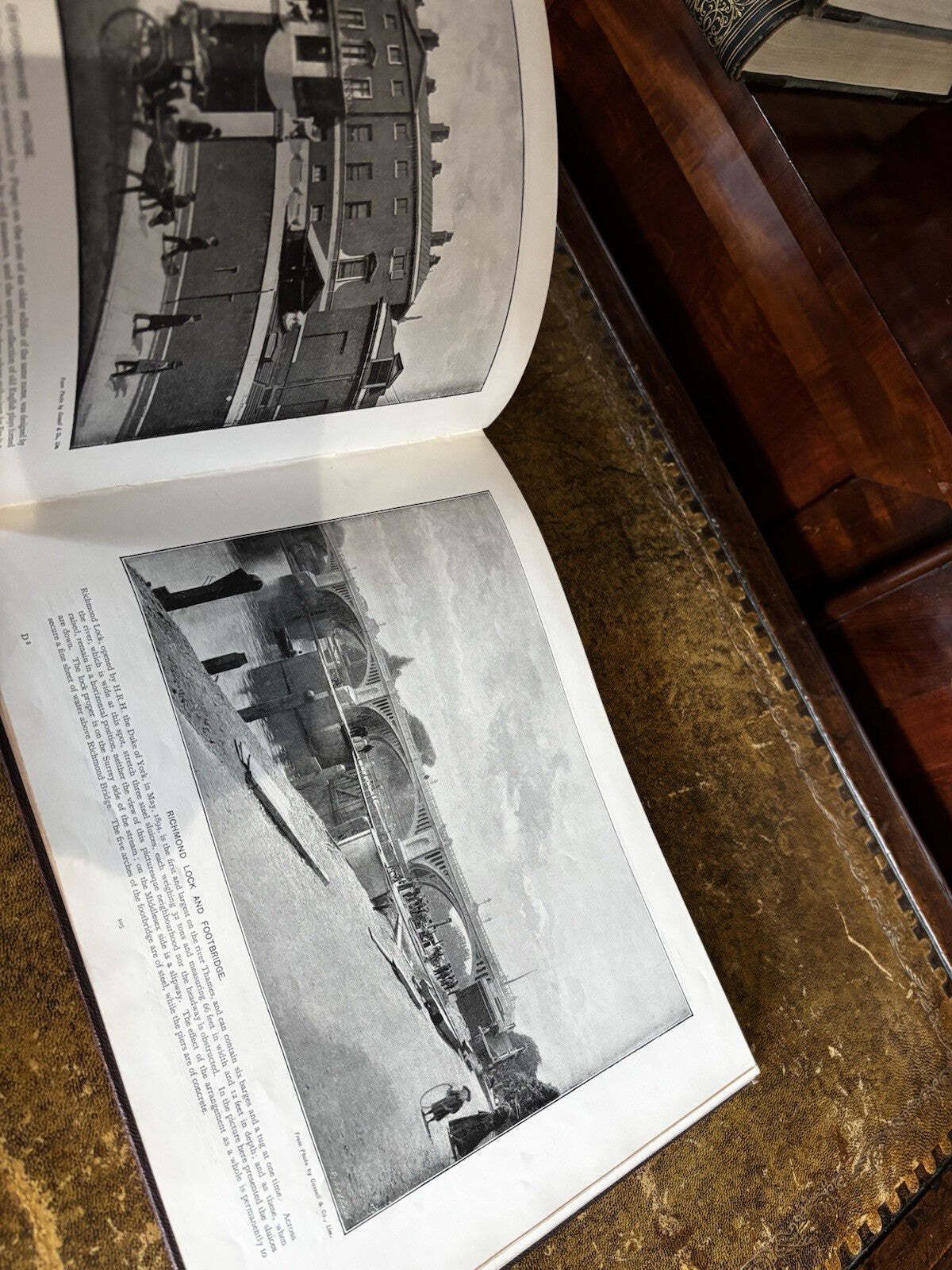 photo vintage The Queen's London, Streets, Buildings, Parks & Scenery, 1896