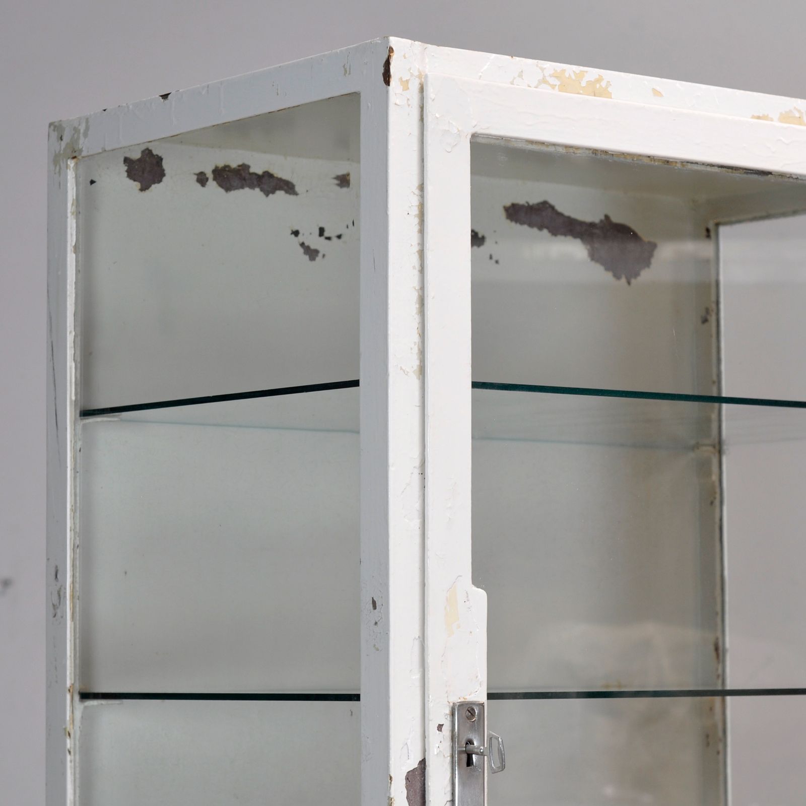 Iron Medical Cabinet, 1930s, Industrial photo vinterior