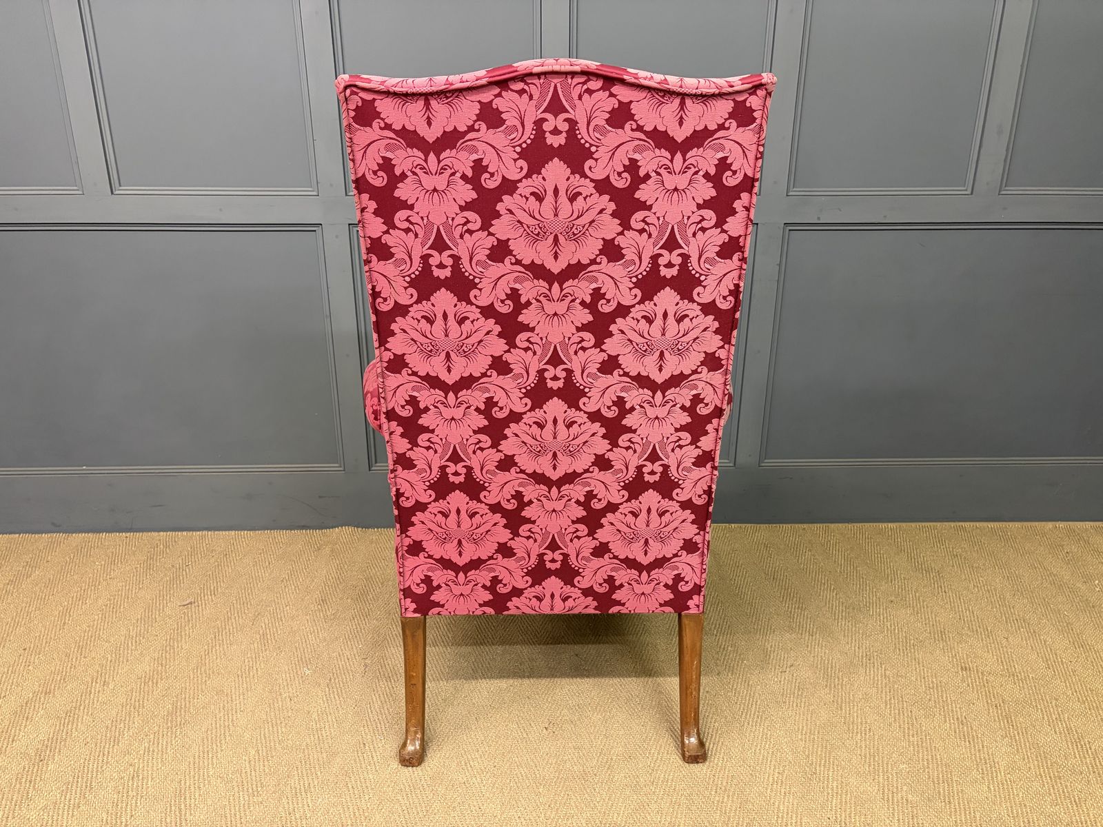 photo vinterior Late 19th Century Walnut Wing Armchair