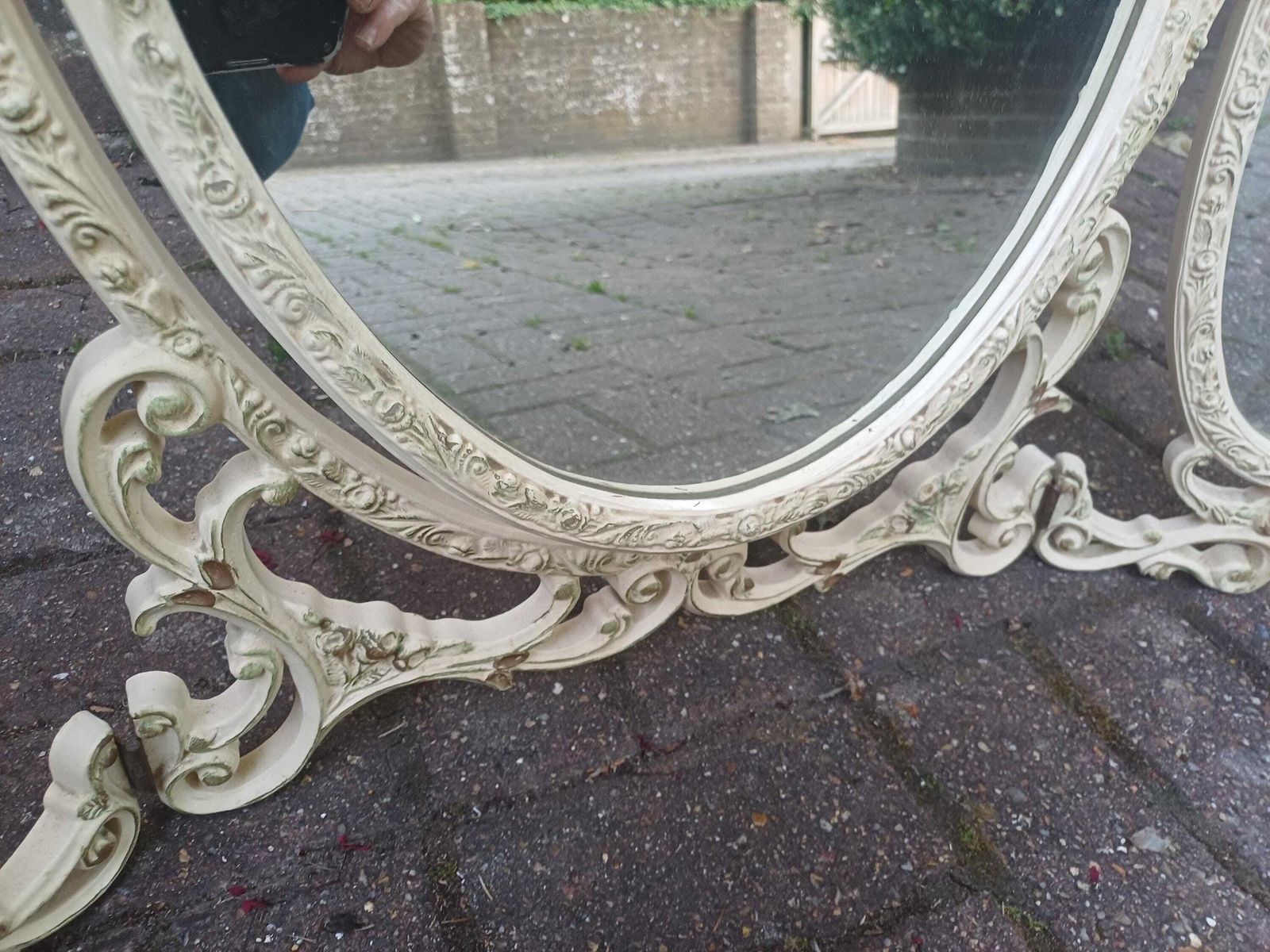 photo furniture Unusually Large Vintage Triple Dressing Table Mirror Ornate Cream Gold Ribbon Composite Vanity Mirror Rococo Style Boudoir Mirror