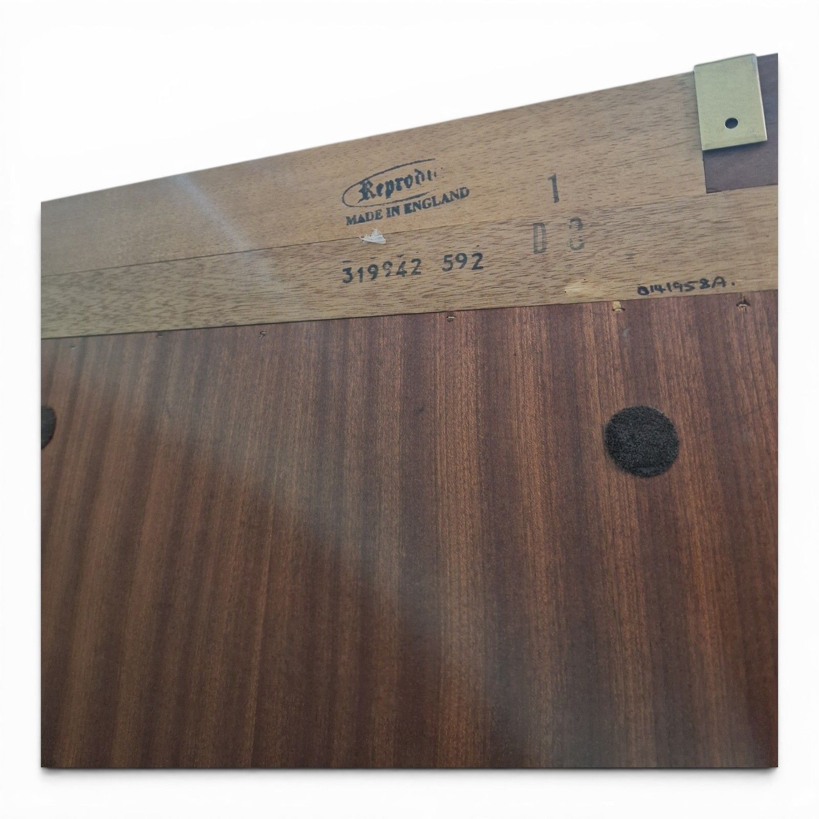 photo vinterior Bevan Funnell Reprodux Mahogany Showcase Display Cabinet Glazed Large Lockable