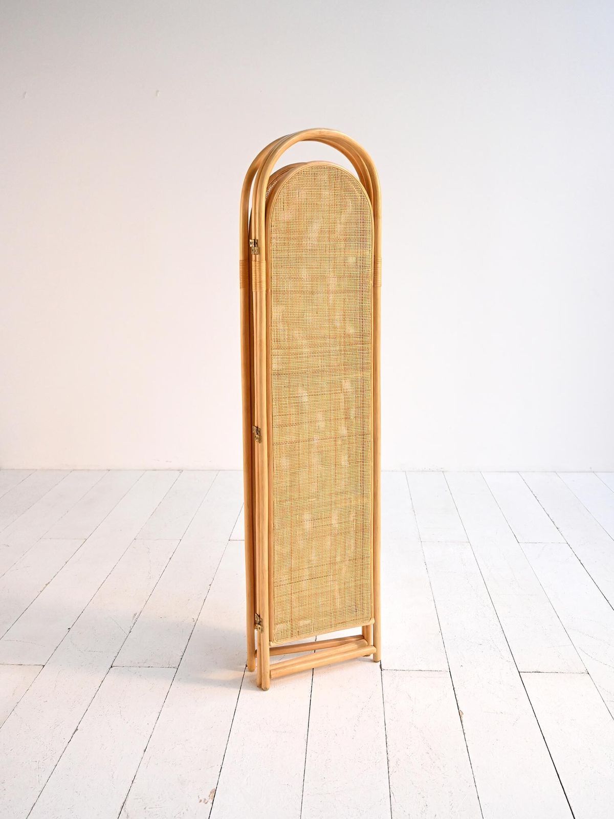 photo furniture Opvouwbaar bamboe- en rattanscherm, Scandinavië, tweede helft 20e eeuw