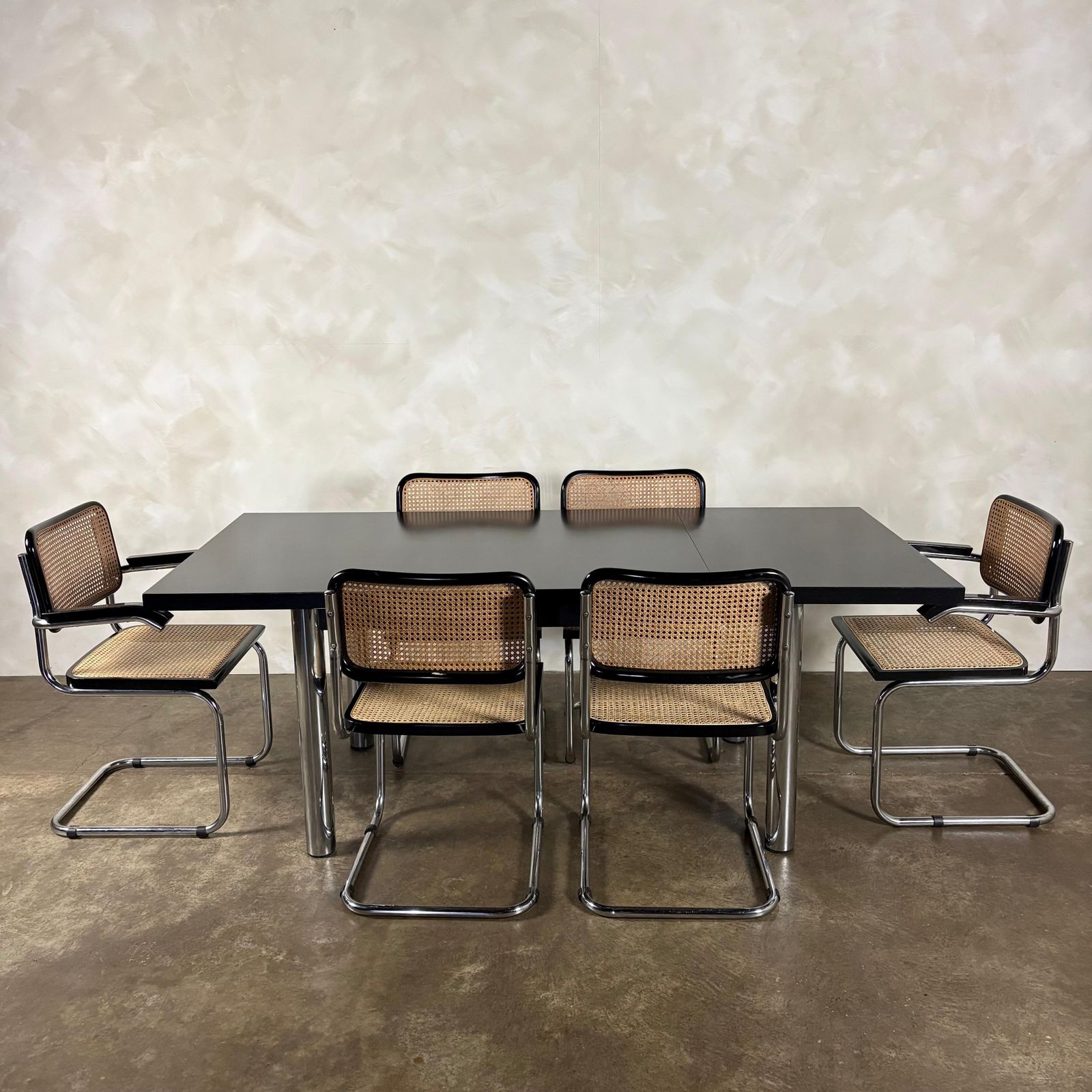 photo vinterior Six Black Marcel Breuer Cesca Dining Chairs With Matching Extending Dining Table Mid Century Retro Mcm