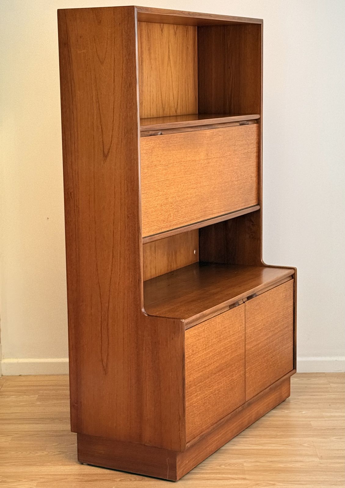 Turnidge Of London, Mid Century Modern Danish Design Teak Wall Unit photo Furniture
