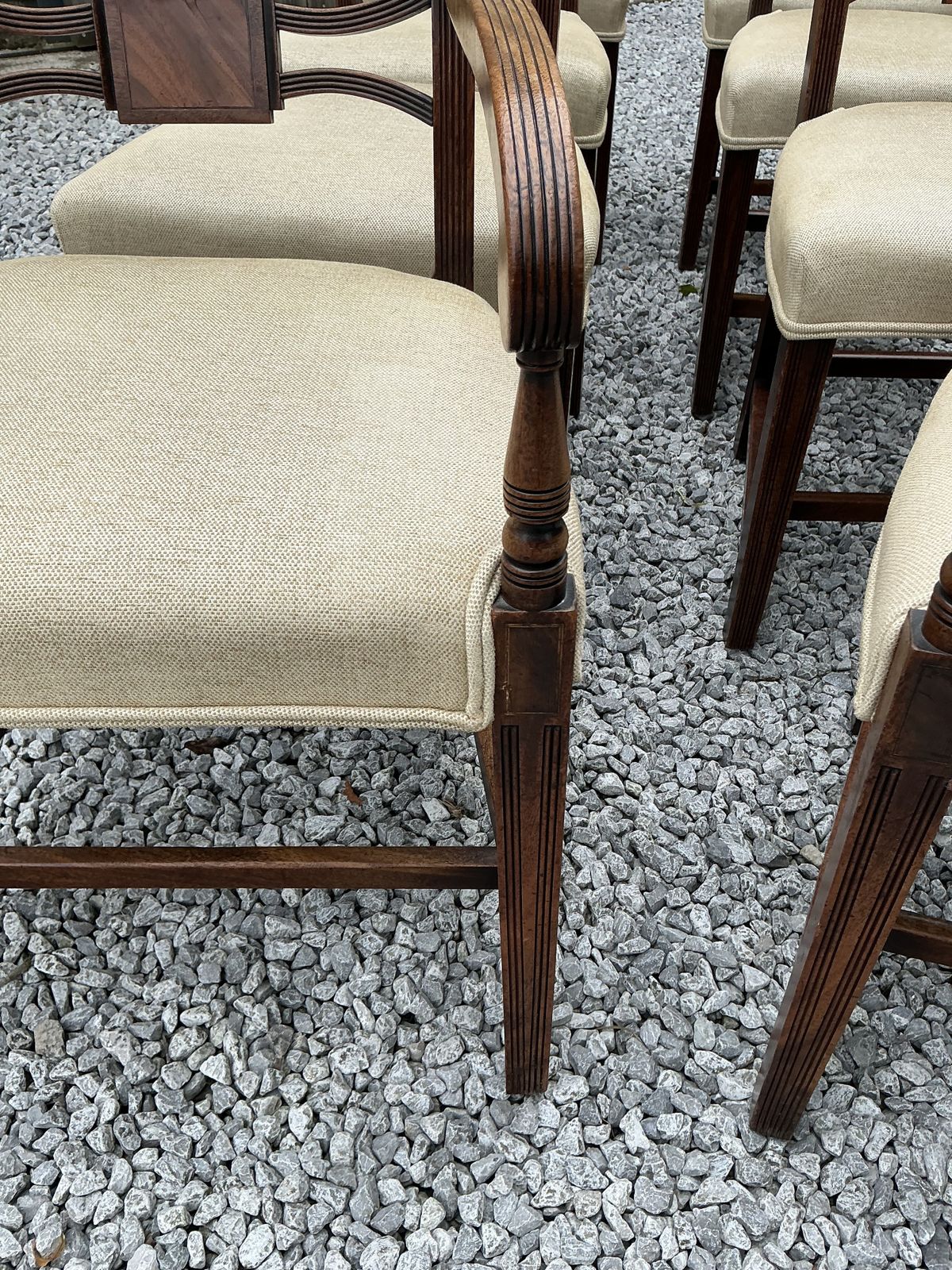 photo furniture A Superb Set Of 8 Mahogany Georgian Chairs 6 Singles And 2 Carvers