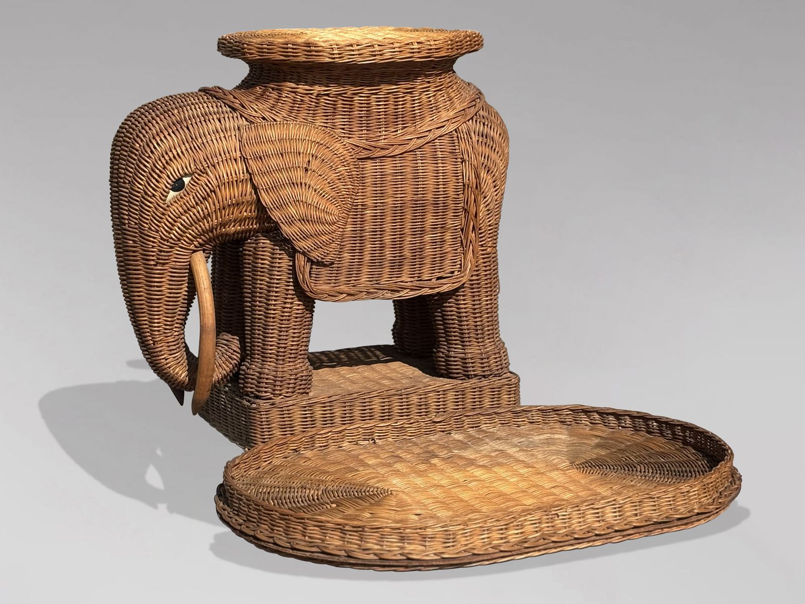 1970s Italian Hand Woven Wicker Elephant Shaped Side Table photo for sale