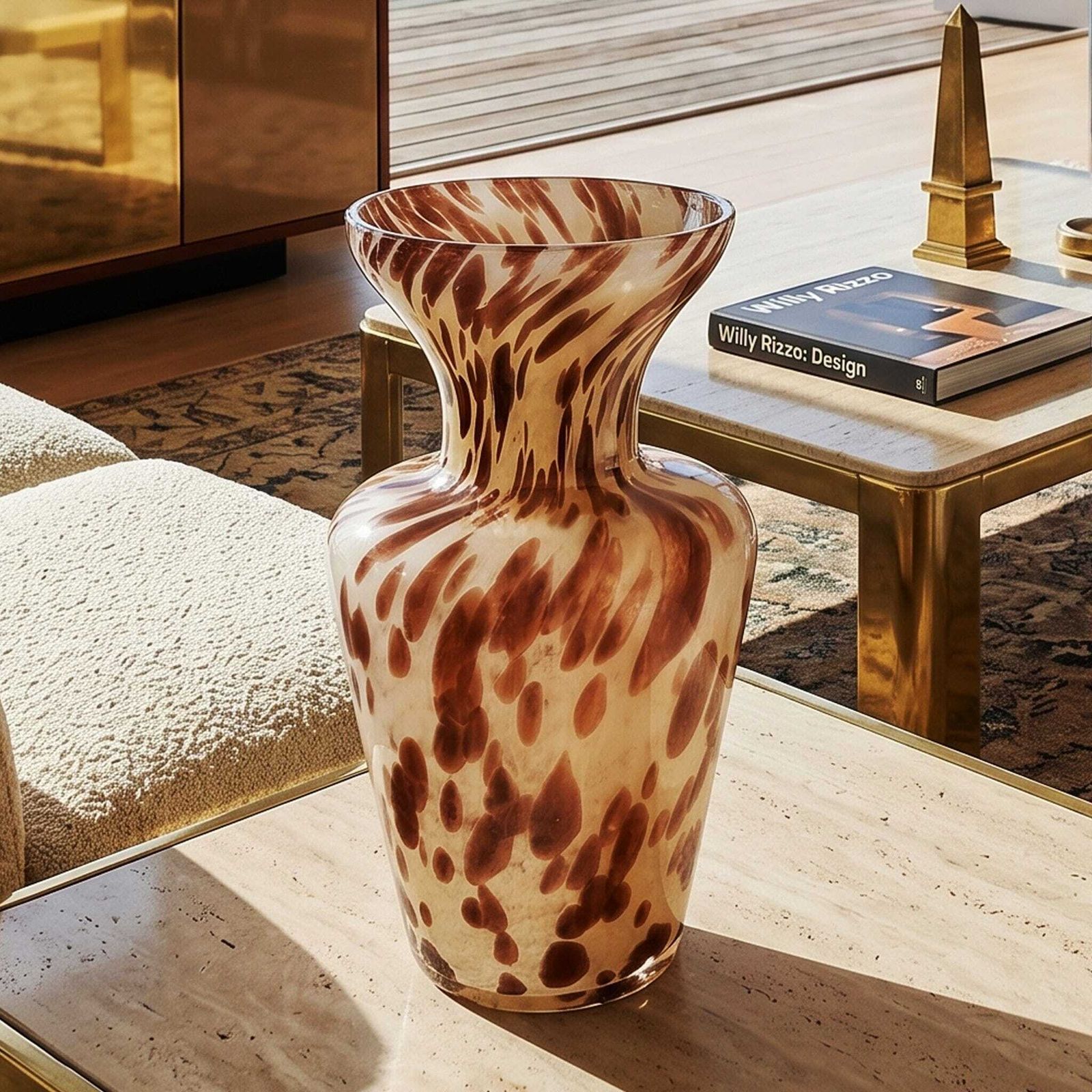 Vase de luxe artisanal en verre de Murano, années 1970, par Maestro Del Vetro. Fabriqué en Italie photo for sale