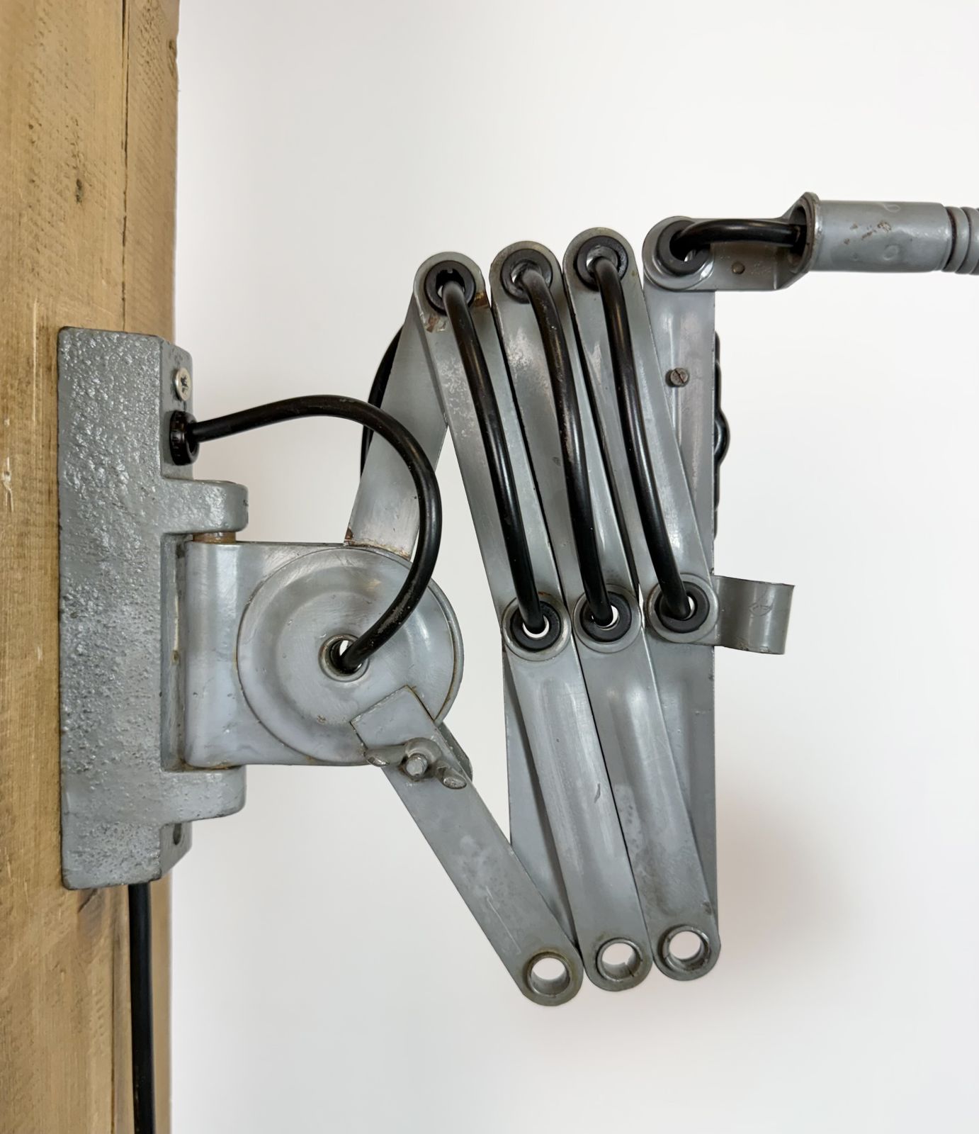 photo buy Grey Industrial Gooseneck Scissor Wall Lamp From Elektroinstala, 1960s