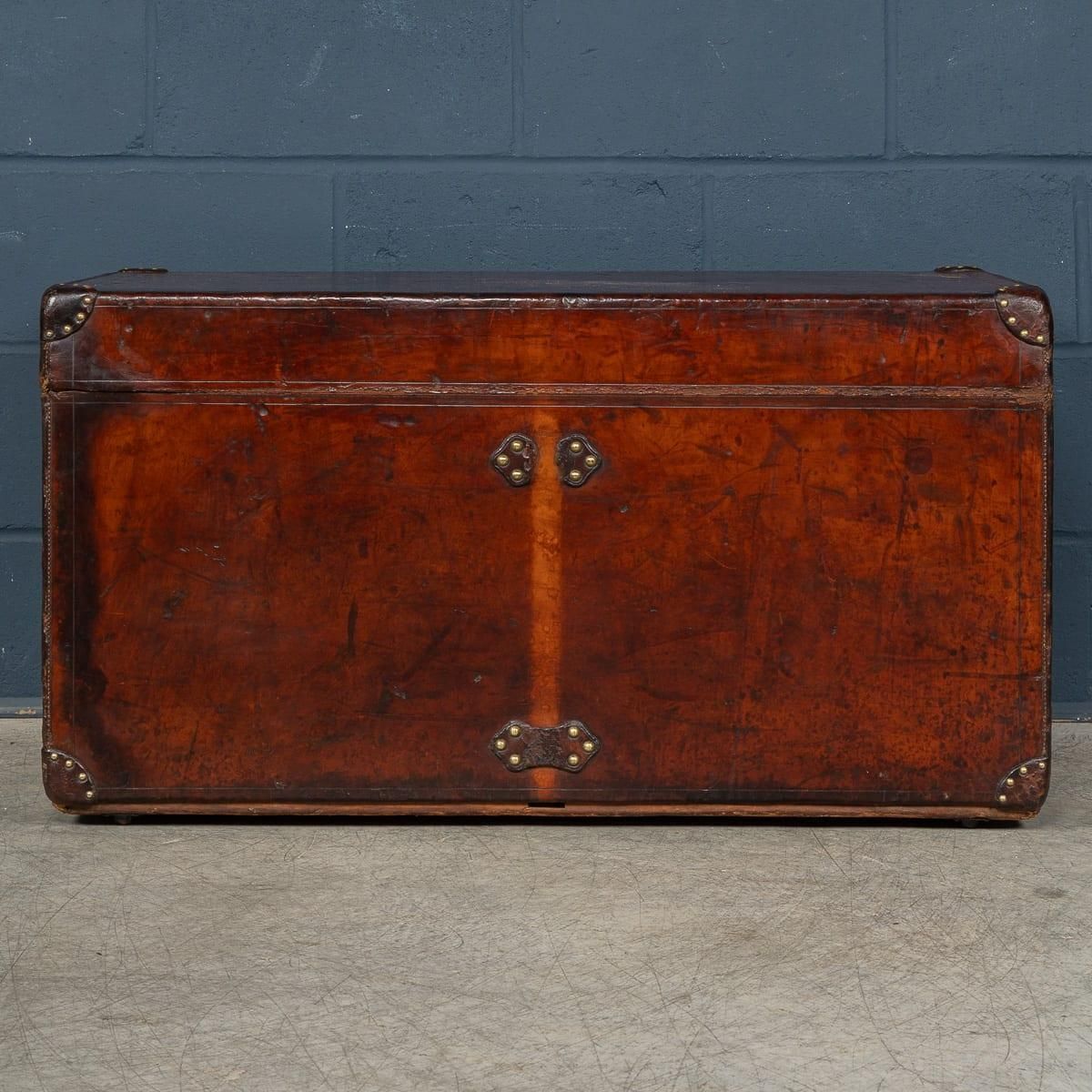 Antique 20th Cent Louis Vuitton Courier Trunk In Natural Cow Hide, France C.1900 photo 8695.0