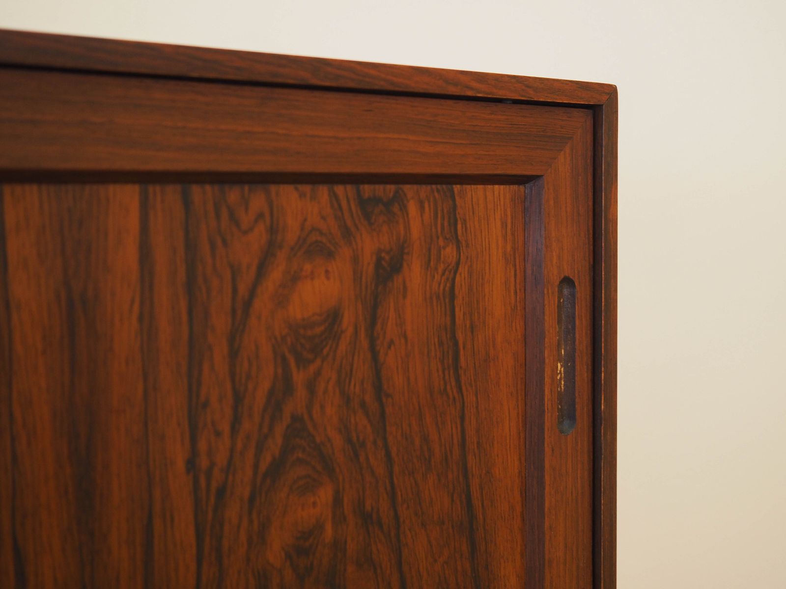 photo vinterior Cabinet en palissandre, design danois, années 1970, fabriqué au Danemark