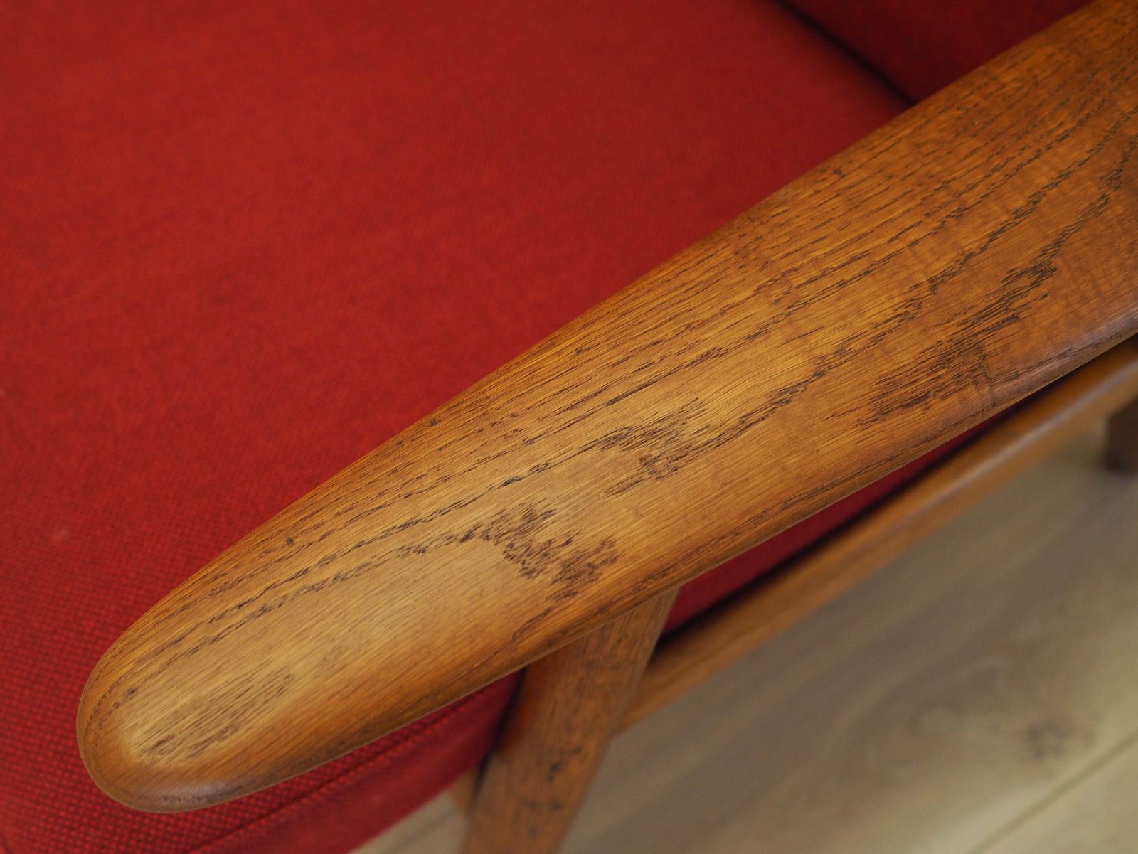 Rode Bank Cigar, Deens Design, Jaren 1960, Ontwerper: Hans J. Wegner, Fabrikant: Getama photo vinterior
