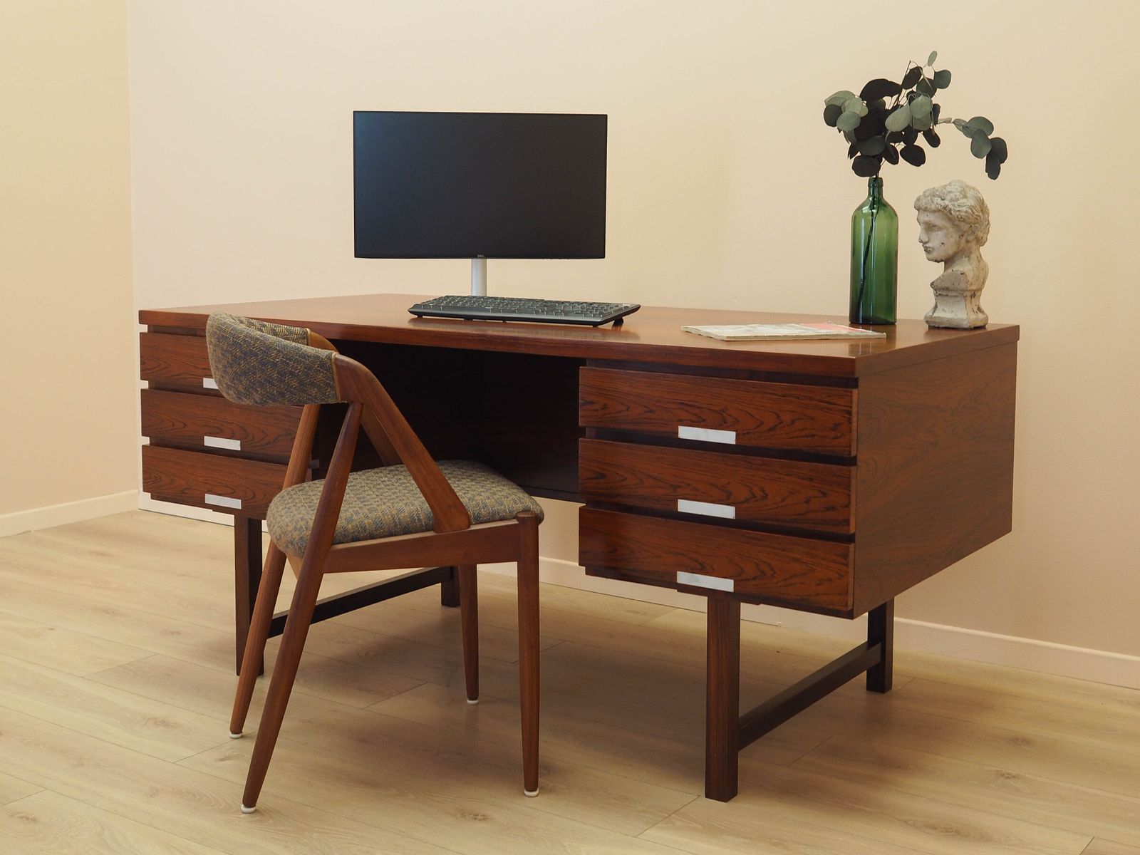 Rozenhout Bureau, Deens Design, Jaren 1970, Fabrikant: Eigil Petersens Møbelfabrik photo Meubels