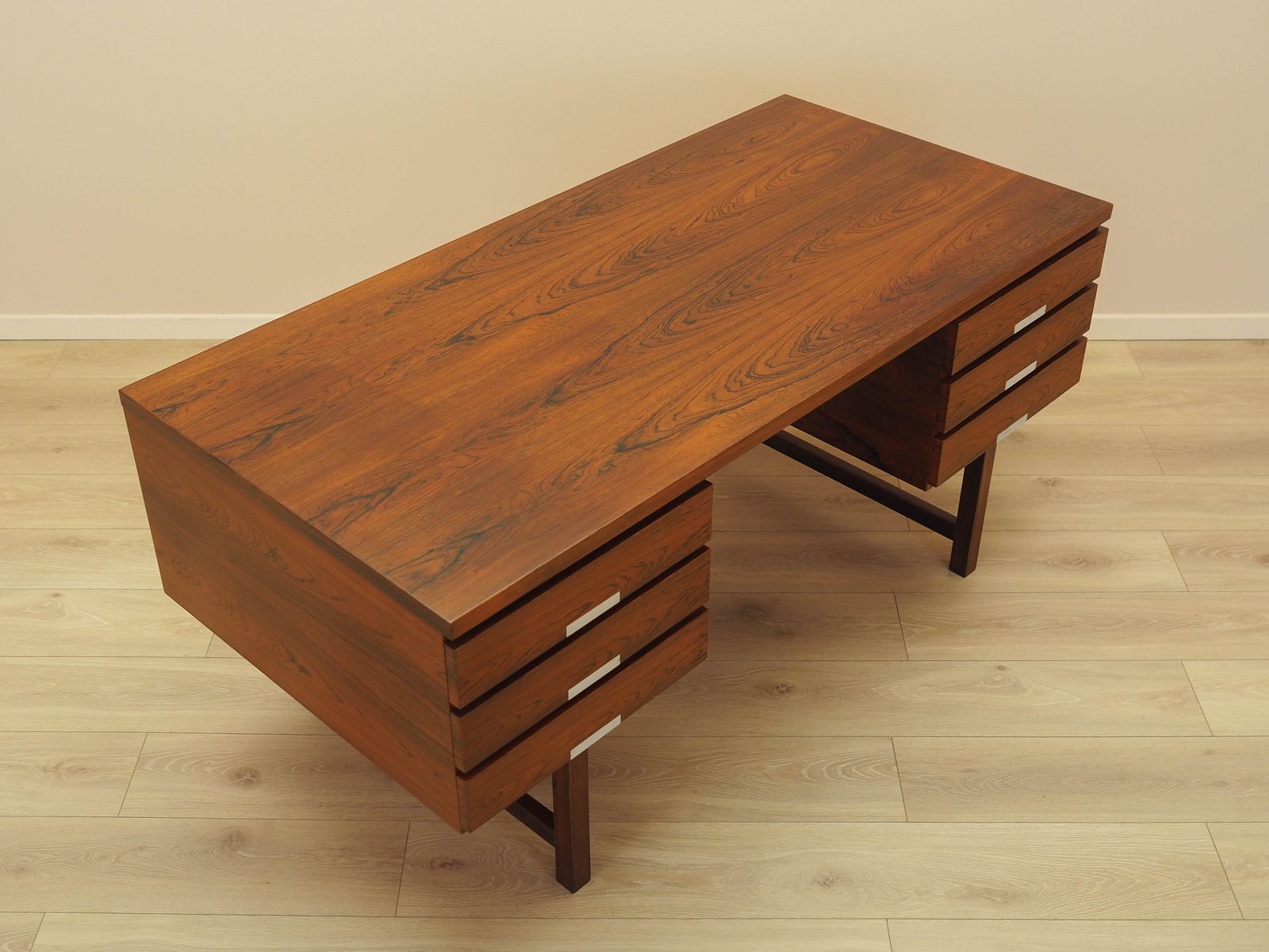 photo furniture Rozenhout Bureau, Deens Design, Jaren 1970, Fabrikant: Eigil Petersens Møbelfabrik