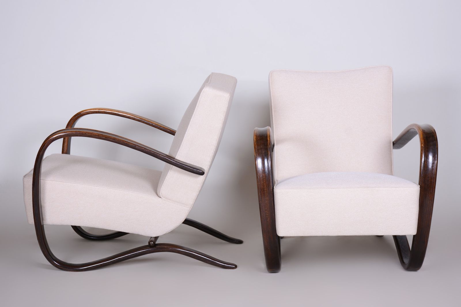 Pair Of Art Deco Beech Armchairs H 269 From Czechoslovakia By Jindrich Halabala photo for sale