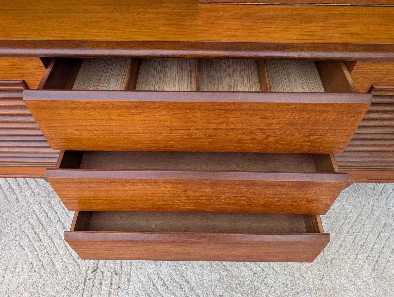 photo furniture Mid Century Retro 1970's Teak Louvred Highboard/Cabinet