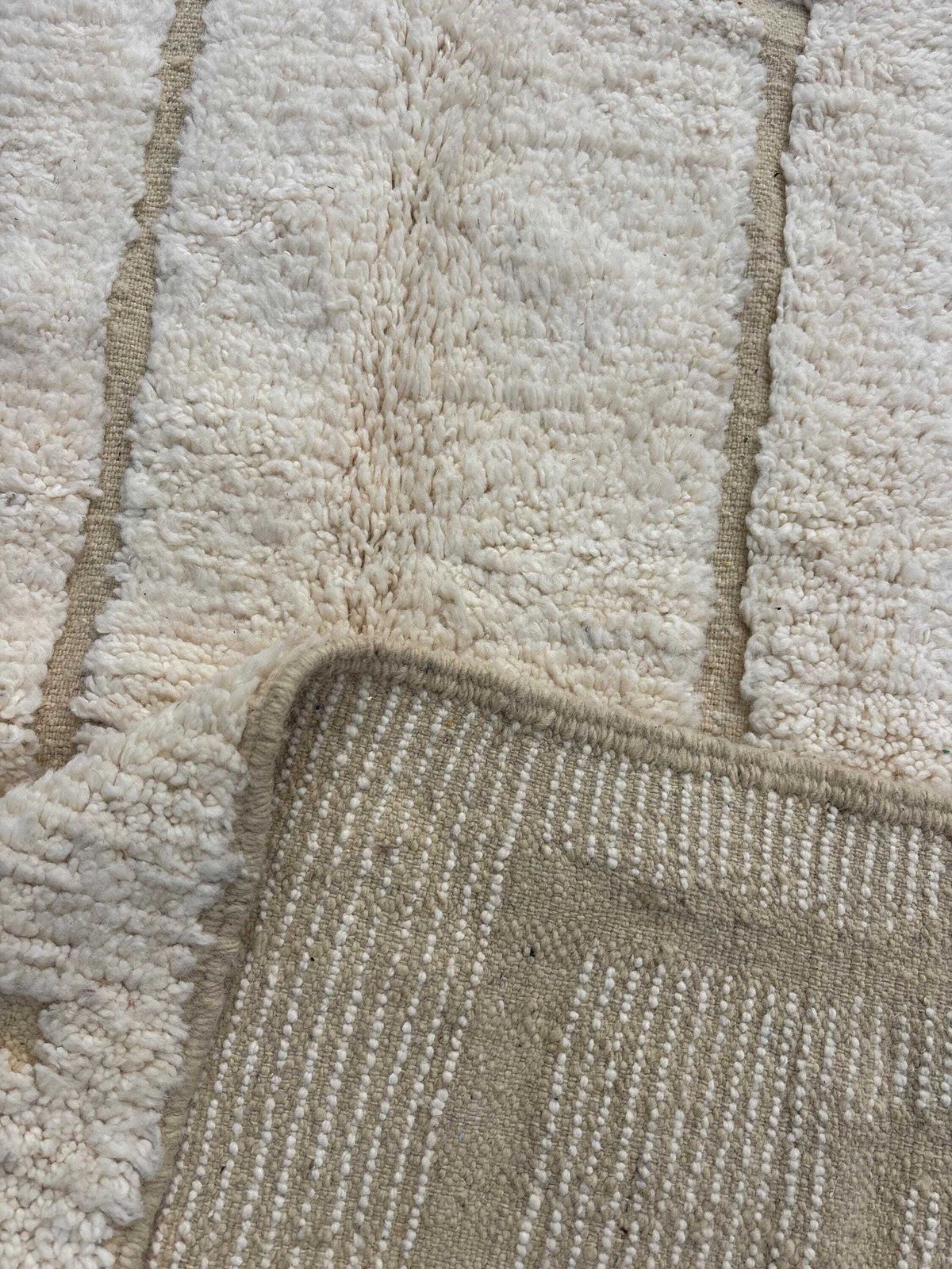 Beni Ourain Wollen Vloerkleed 200x300 Cm | Handgemaakt Marokkaans Wollen Vloerkleed | Crème Ivoor Vloerkleed | Geometrisch Berber Tapijt photo 1085.0