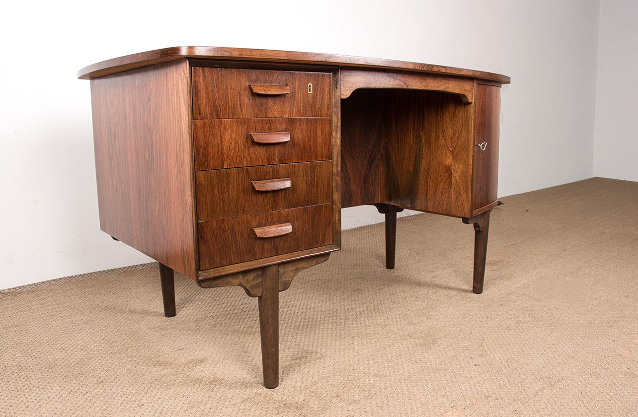 Bureau Danois Ovale En Palissandre Par Gunni Omann 1960. photo vintage