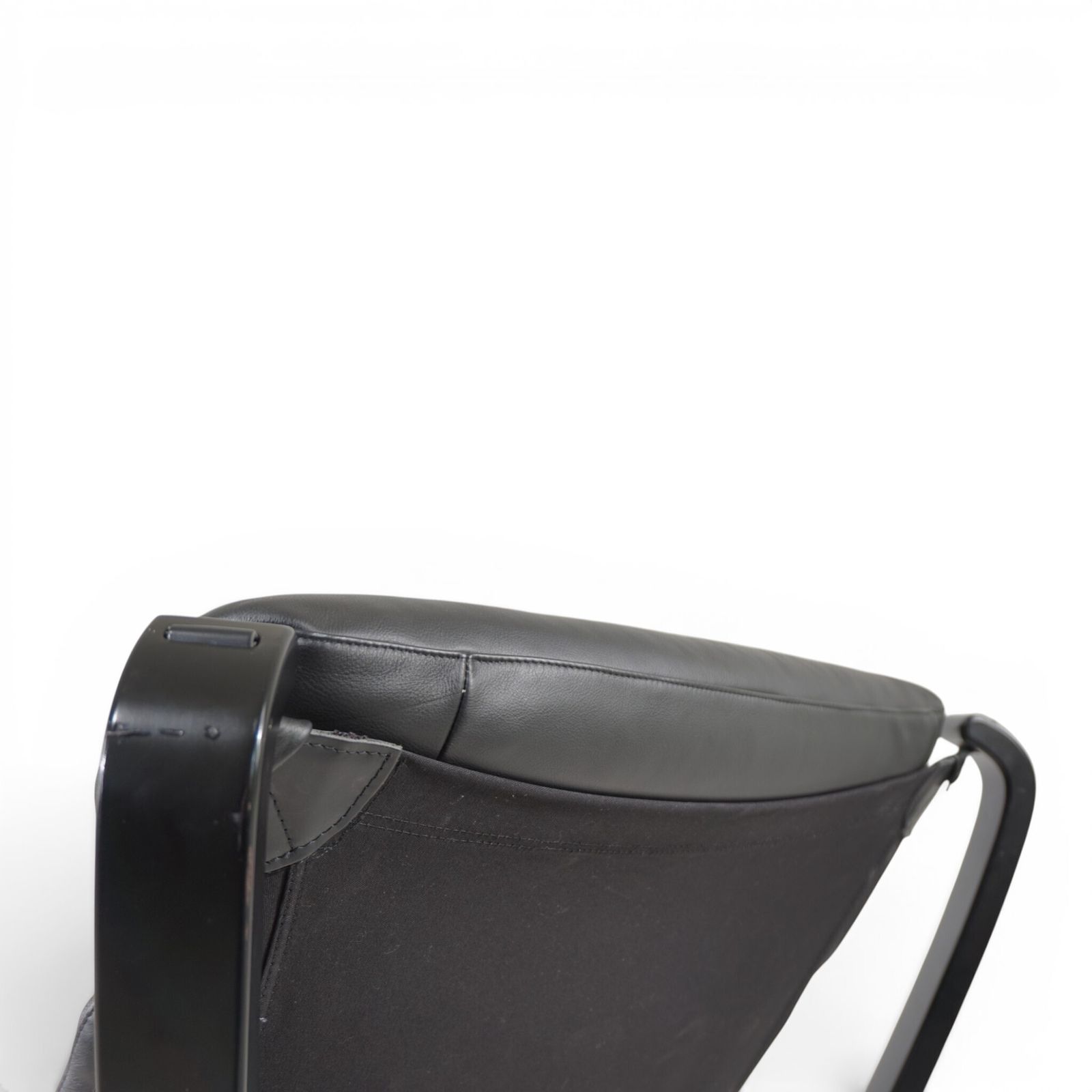 Poltrona Frau Viking Leather Lounge Chair door Sigurd Ressell, 1970 photo 1117.0