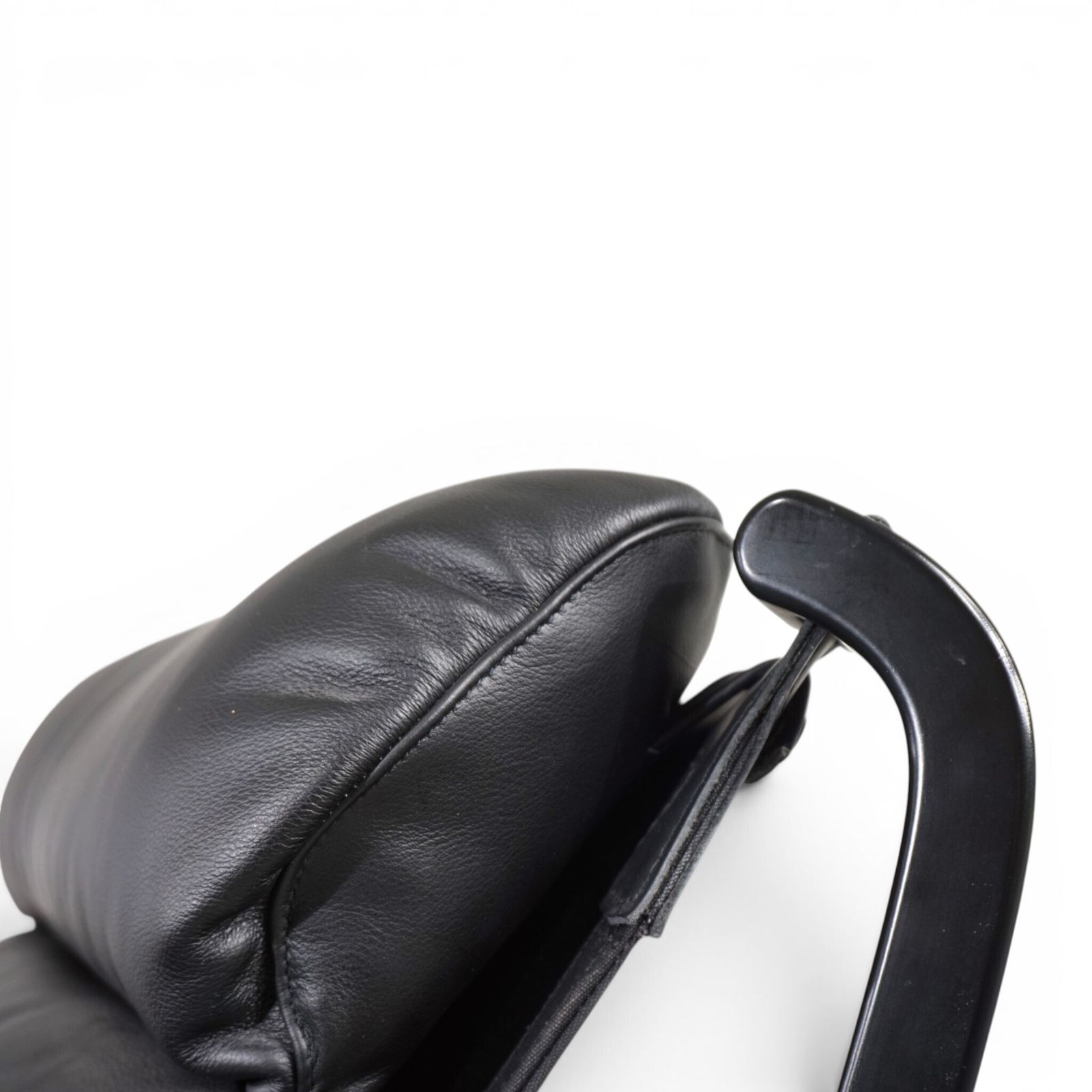 Poltrona Frau Viking Leather Lounge Chair By Sigurd Resell, 1970 photo buy