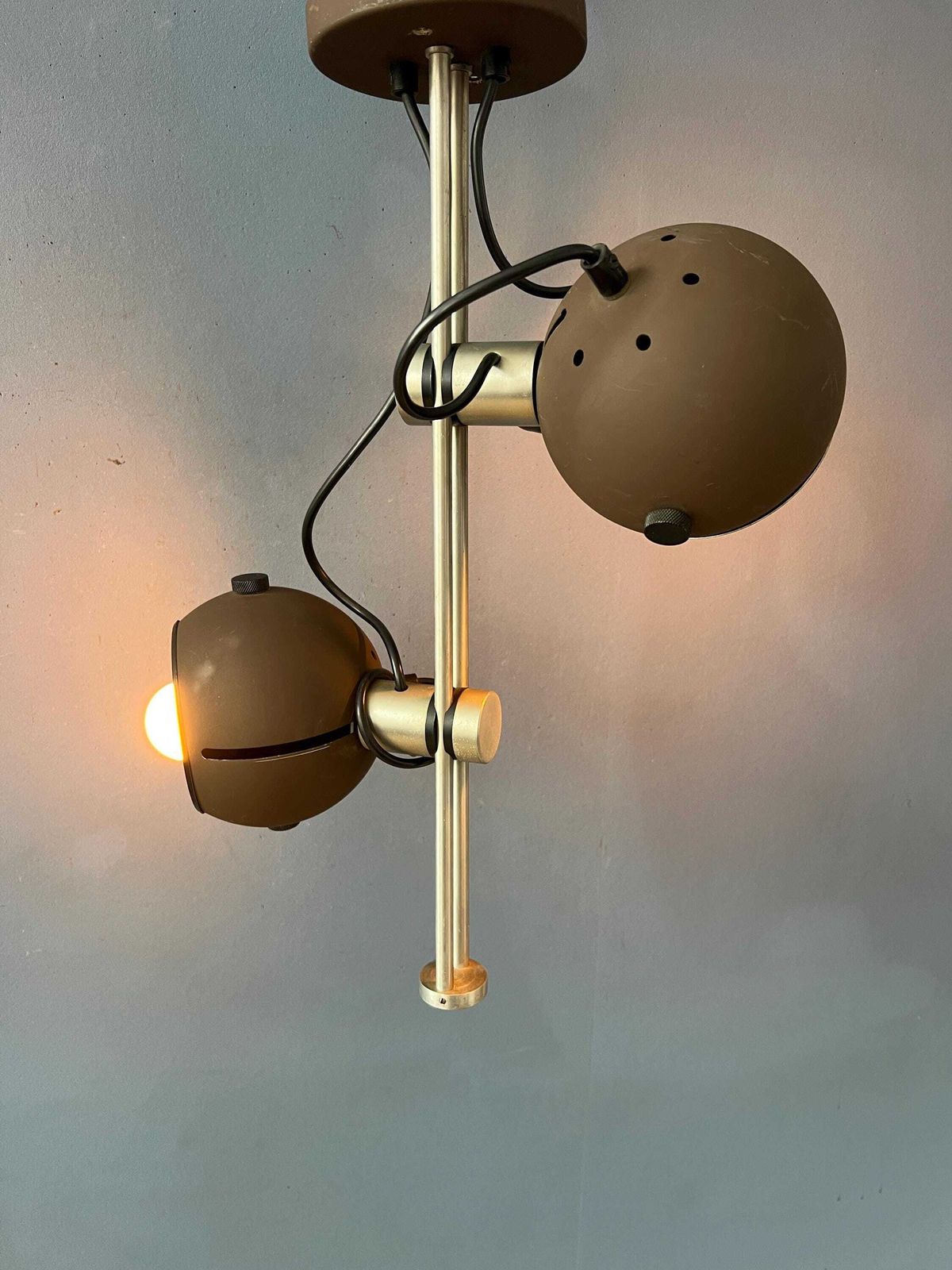 Bruine Plafondlamp | Space Age Armatuur | Vintage Eyeball Lamp