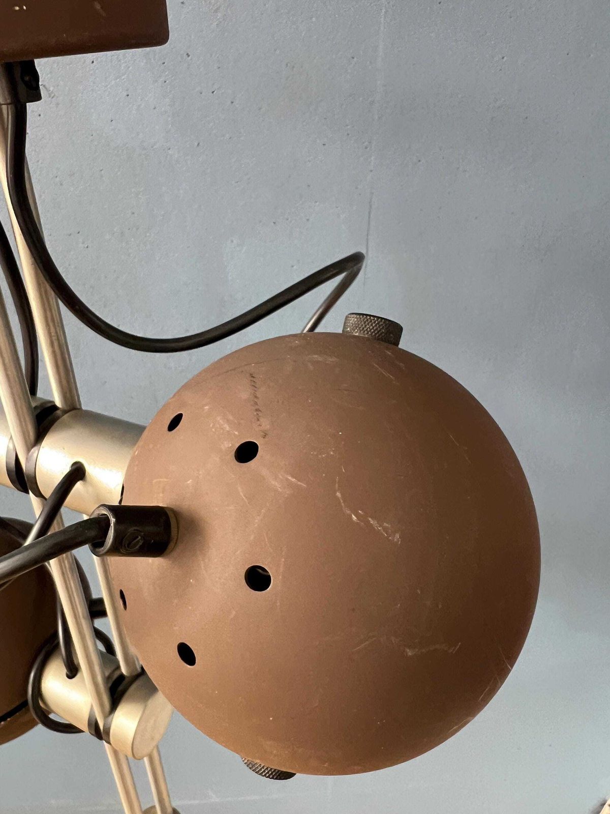 Verlichting Bruine Plafondlamp | Space Age Armatuur | Vintage Eyeball Lamp photo