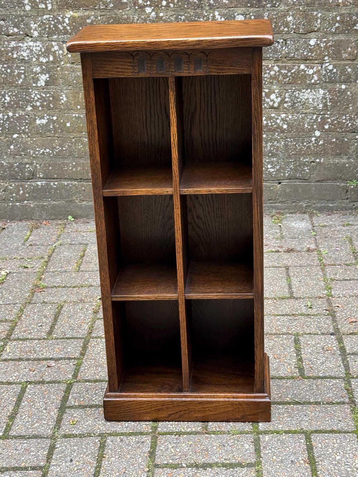 photo vintage Vintage Solid Oak Display Shelf Bookcase By Webber Furniture England   Webber Furniture, Made In England