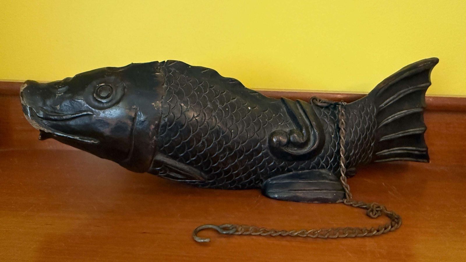 Antieke Japanse Jizai Kagi gesneden houten koi, Meiji-periode haardhaak, Japanse volkskunst karper, geluk en welvaart cadeau, 47 cm photo Kunst