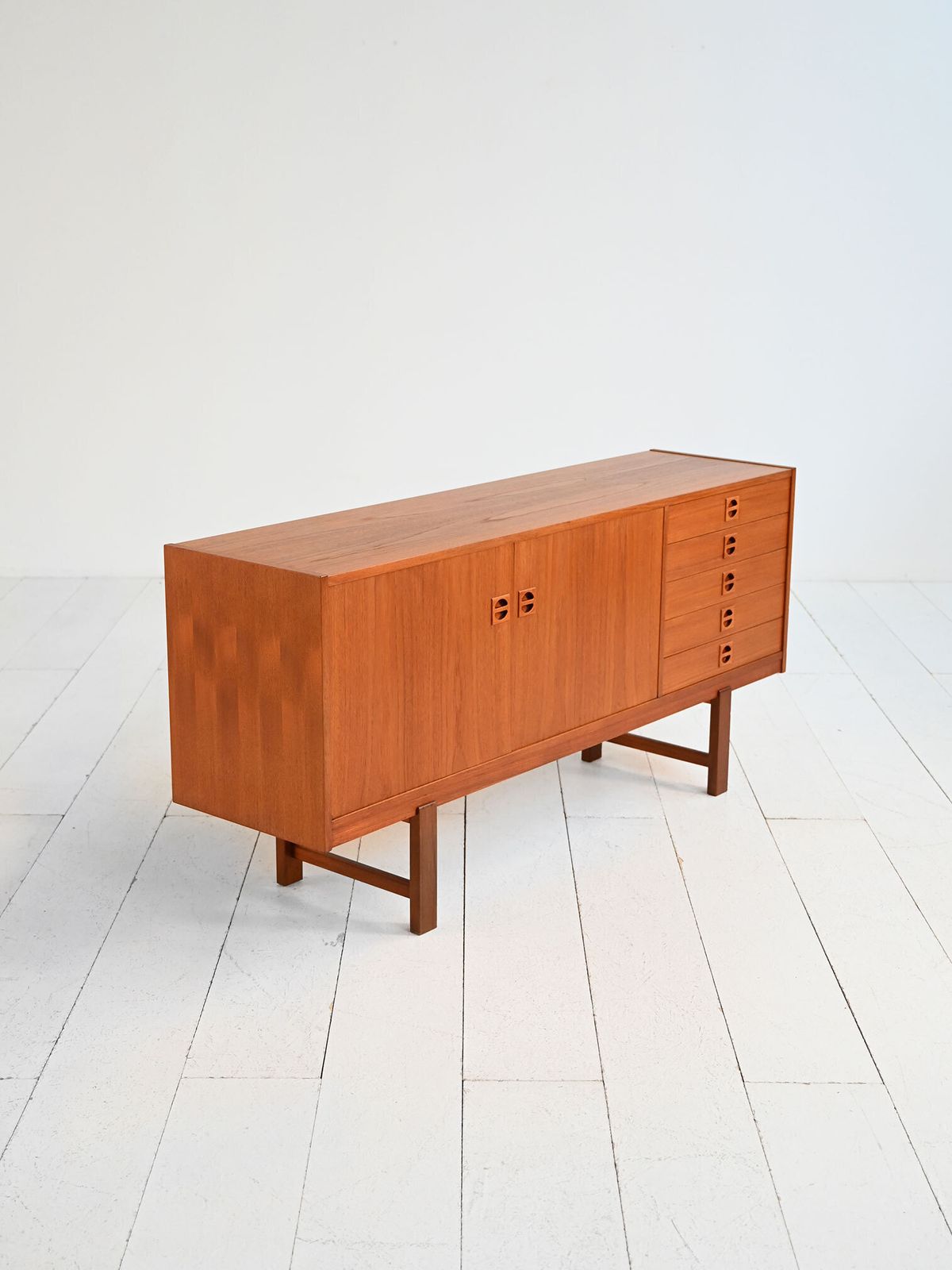Scandinavian Teak Sideboard 1960s photo 2710.0