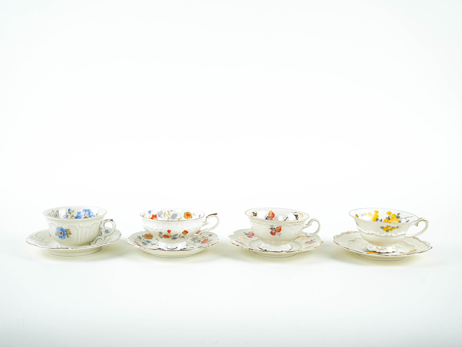 Set porseleinen kopjes, Duits design, 20e eeuw, Made in Germany photo for sale