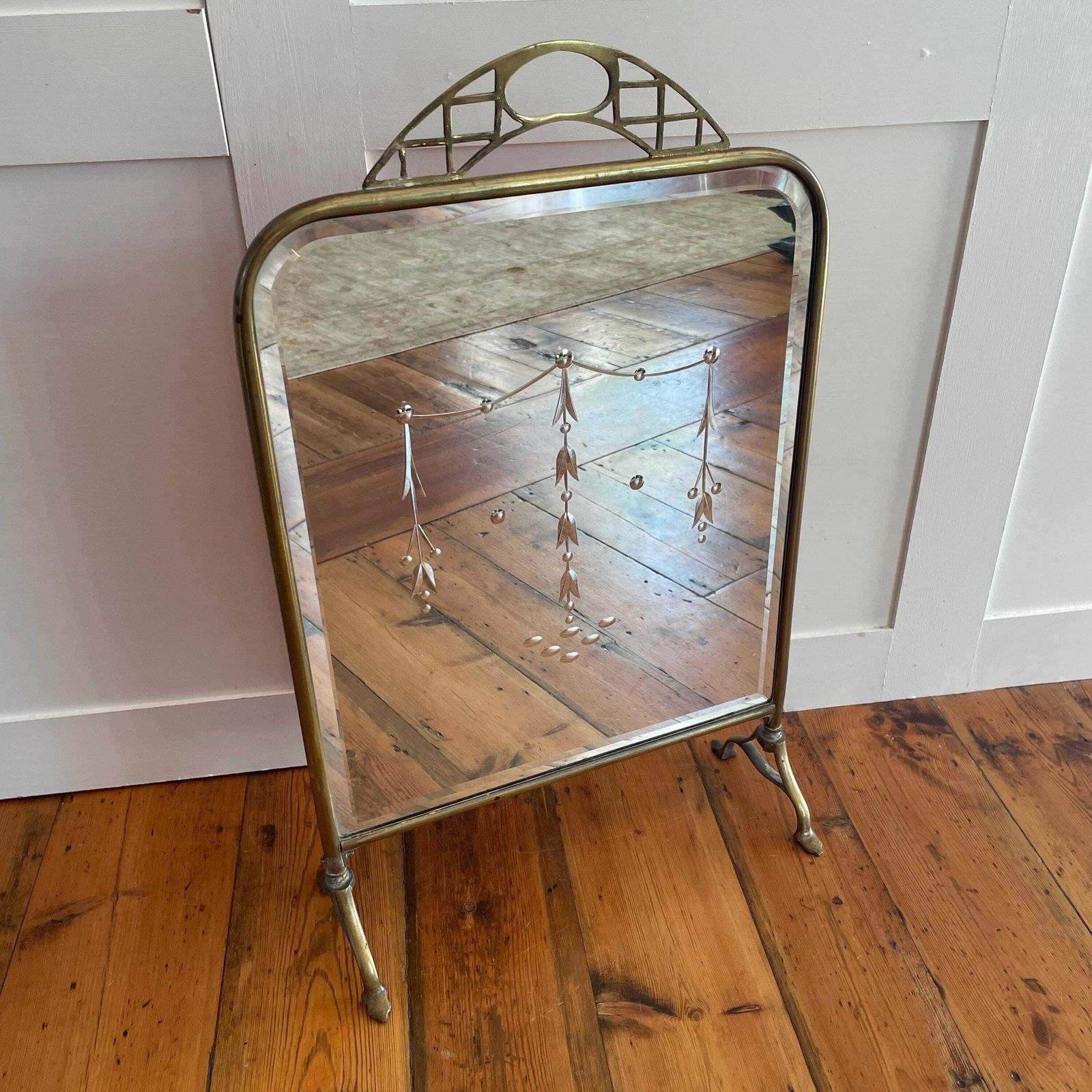 Art Nouveau Antique Fireguard Fireplace Screen Gold Brass Metal Frame Vintage Fire Guard Mirror Victorian Ornate Freestanding Detail Pattern photo vinterior