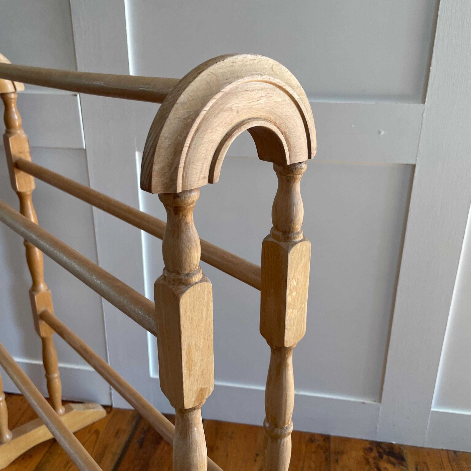 Victorian Pine Towel Rail Freestanding Wooden Blanket Bathroom Antique Style Stand Bathroom Holder Rack Cottage Mud Room Freestanding photo for sale