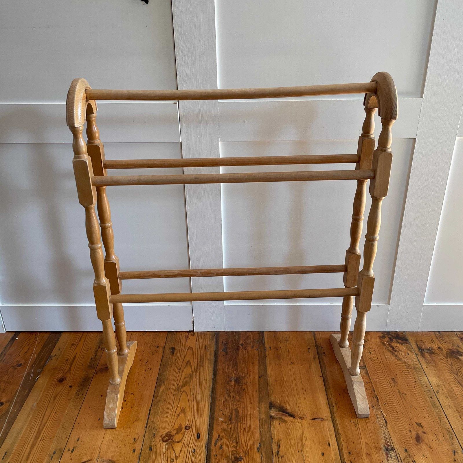 photo for sale Victorian Pine Towel Rail Freestanding Wooden Blanket Bathroom Antique Style Stand Bathroom Holder Rack Cottage Mud Room Freestanding