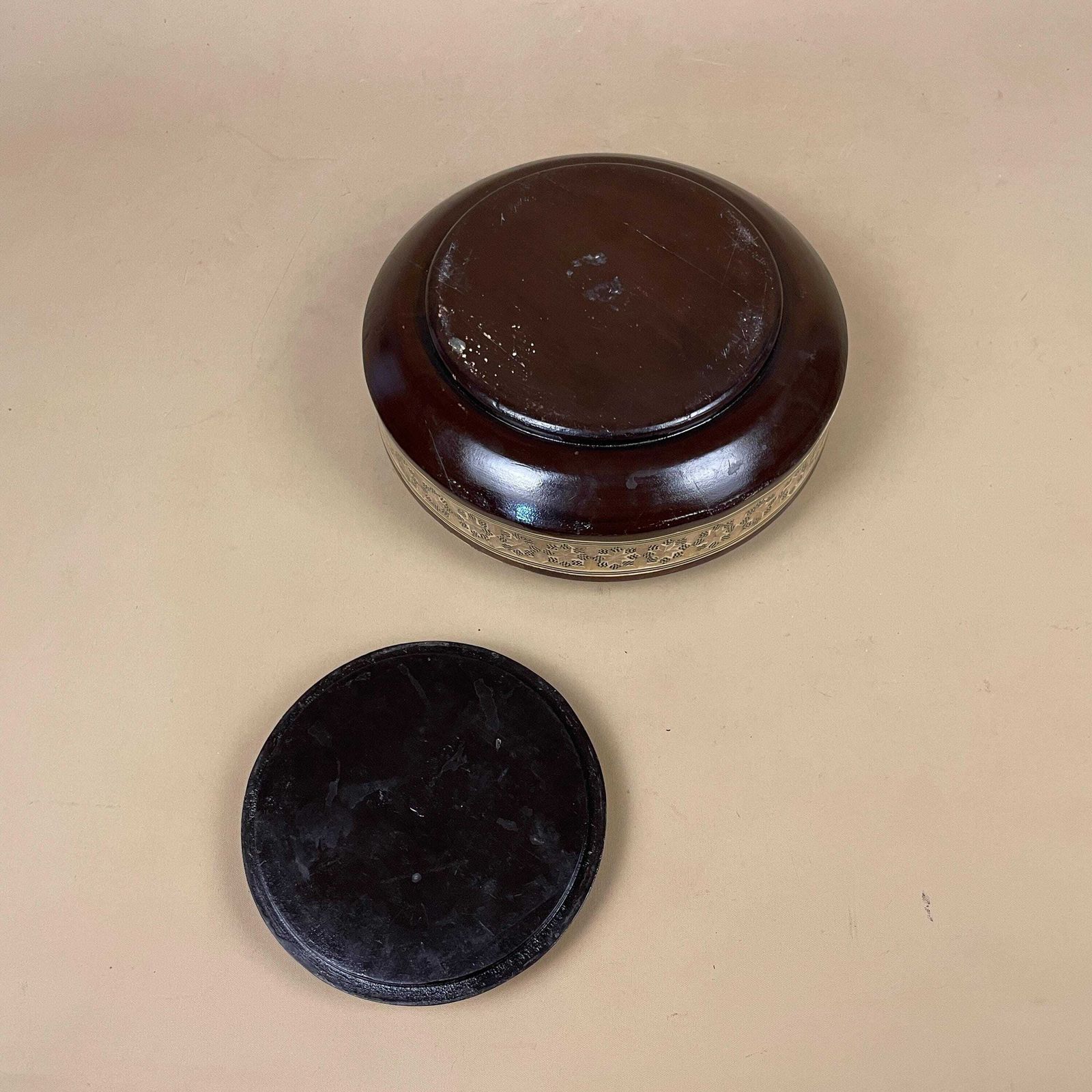 Middle Eastern Box Wooden Inlay Mosaic Pattern Trinket Jewellery Round Medium Keepsake Storage Lid Lidded Circle Marquetry Antique photo vintage